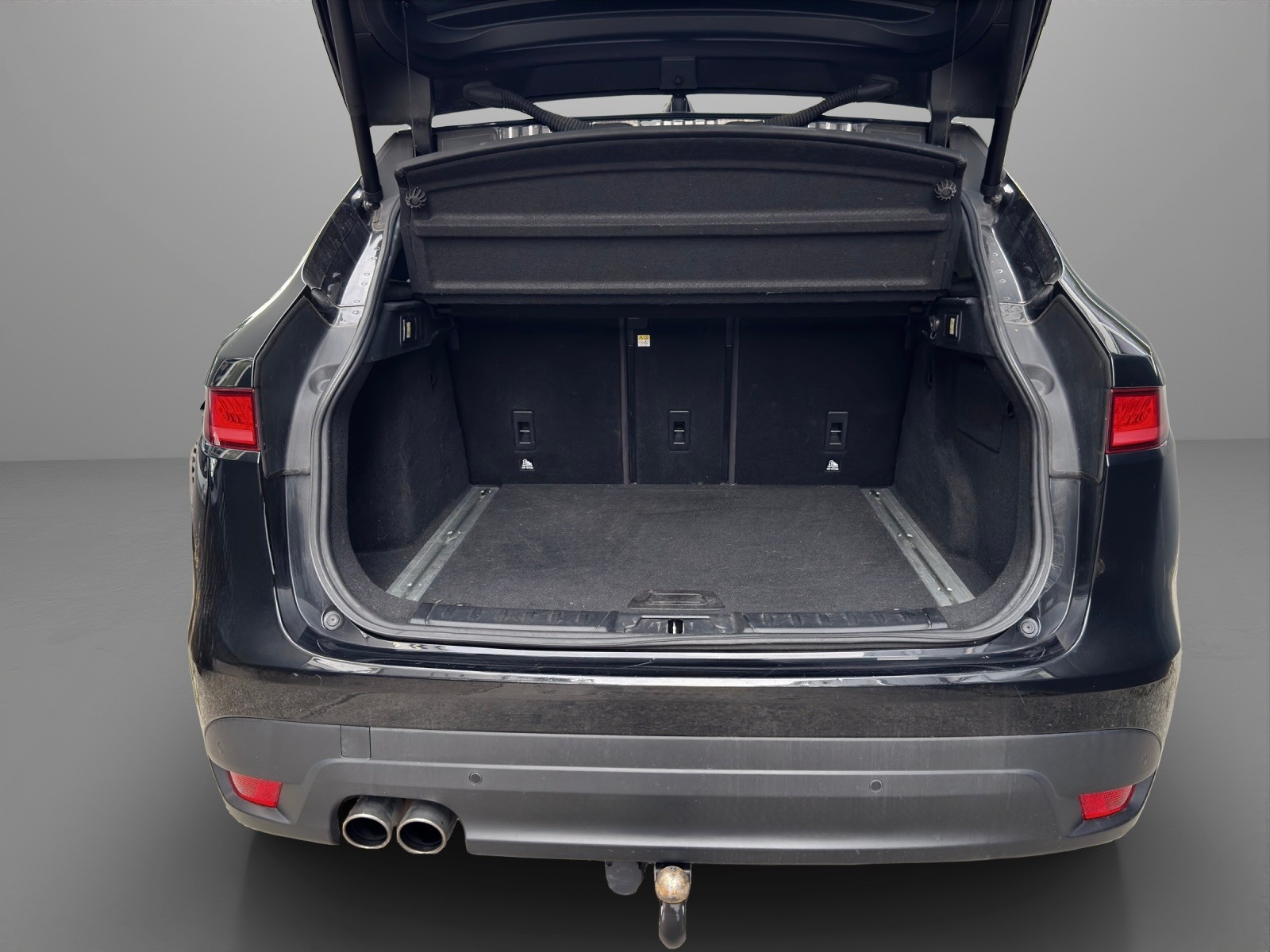 JAGUAR F-Pace 2.0d Portfolio AWD Automatik *AHK*Rückfahrkamera*Sitz-/ Lenkradheizung uvm.*-image-11