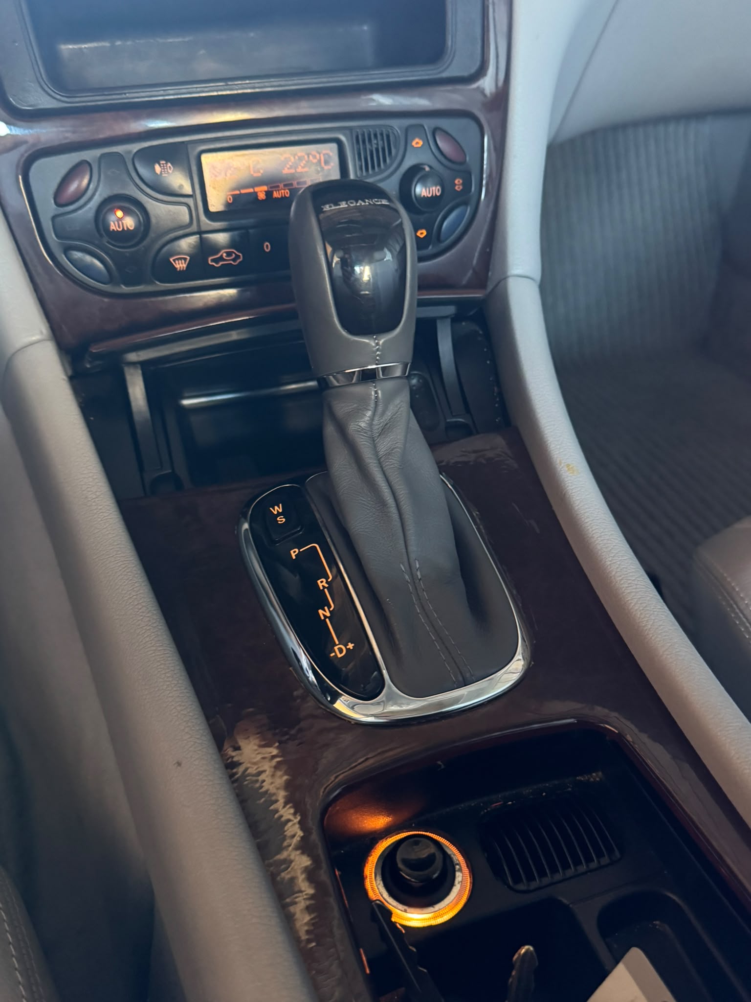 MERCEDES-BENZ C 320 Elégance Automatic-image-8