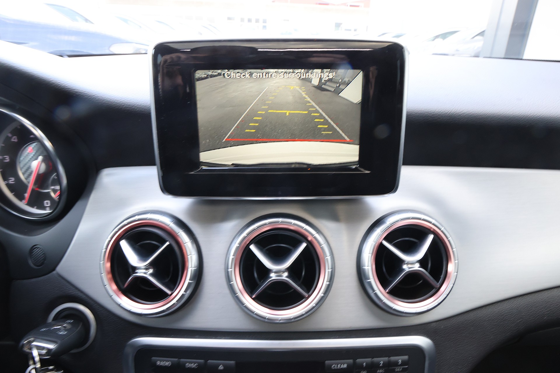 MERCEDES-BENZ CLA 45 AMG 4m-image-10