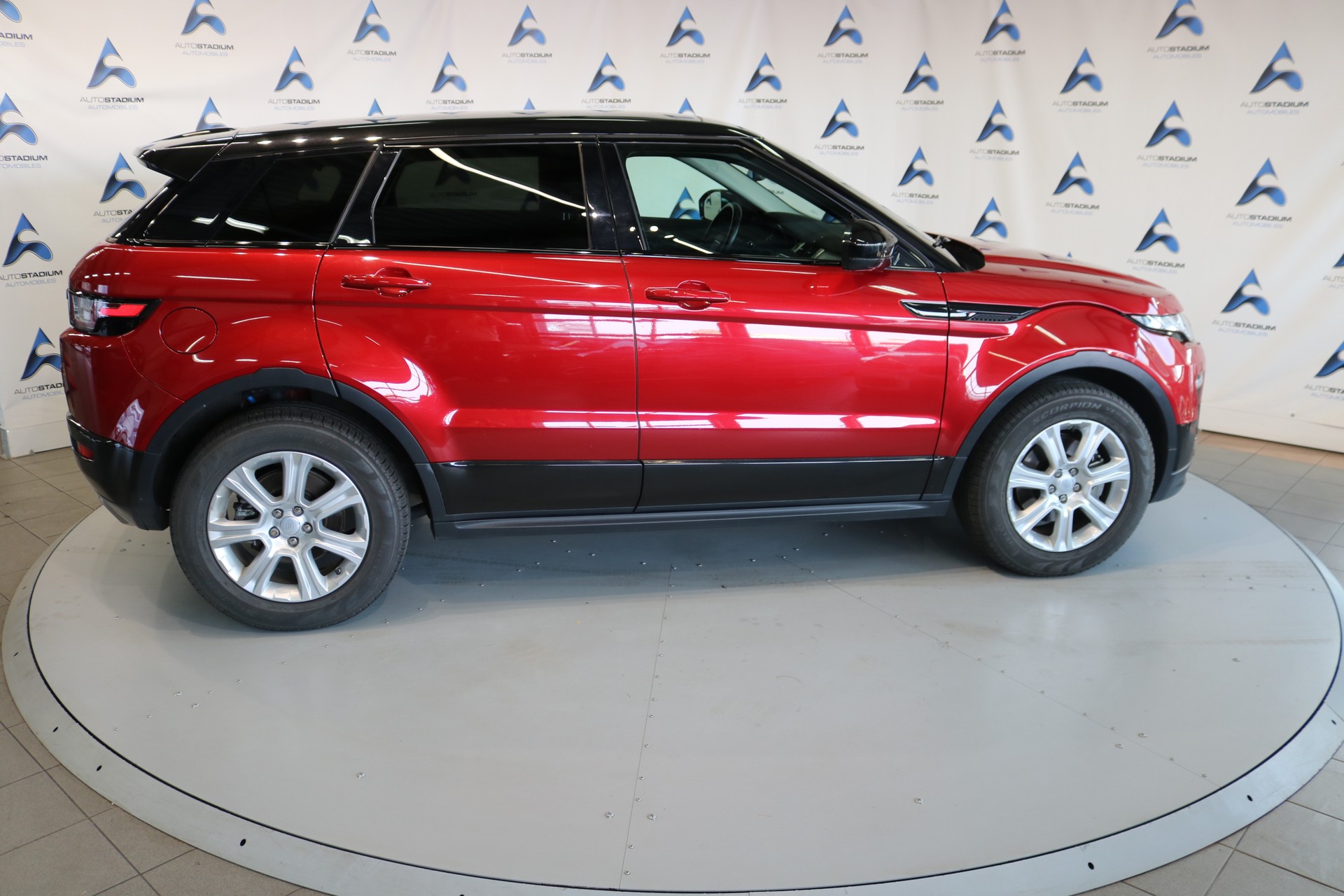 LAND ROVER Range Rover Evoque 2.0 TD4 HSE AT9-image-23