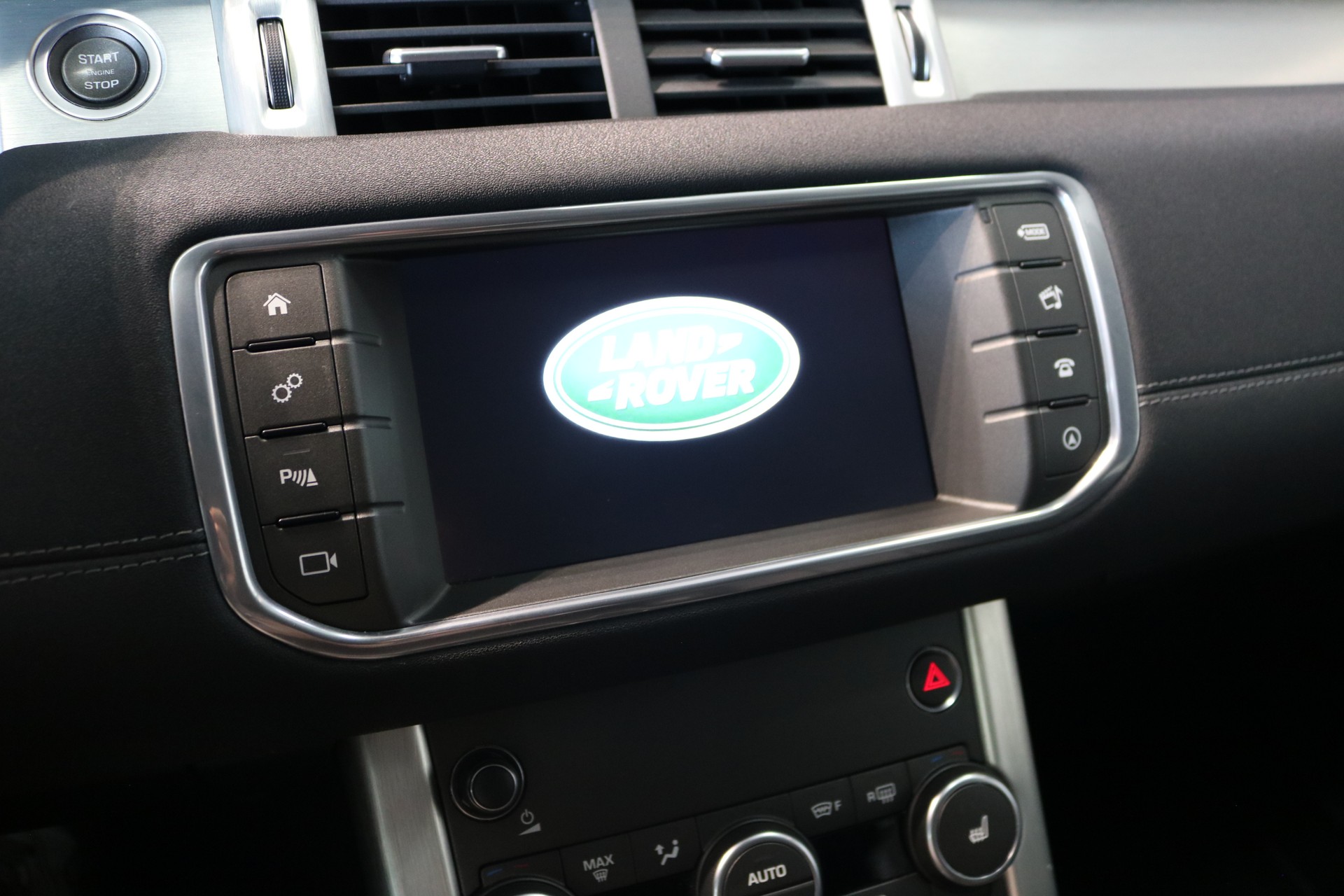 LAND ROVER Range Rover Evoque 2.0 TD4 HSE AT9-image-38