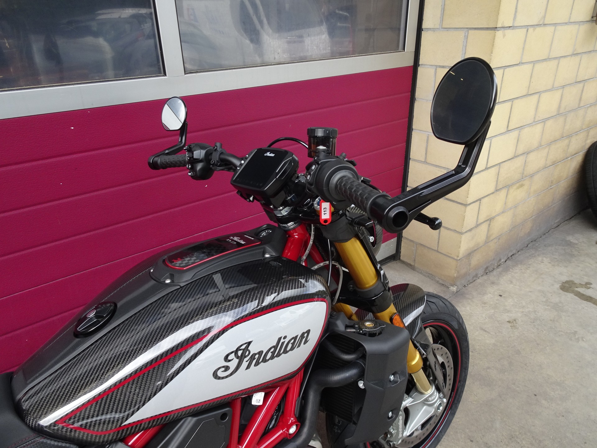 INDIAN FTR 1200 Z R Carbon-image-4