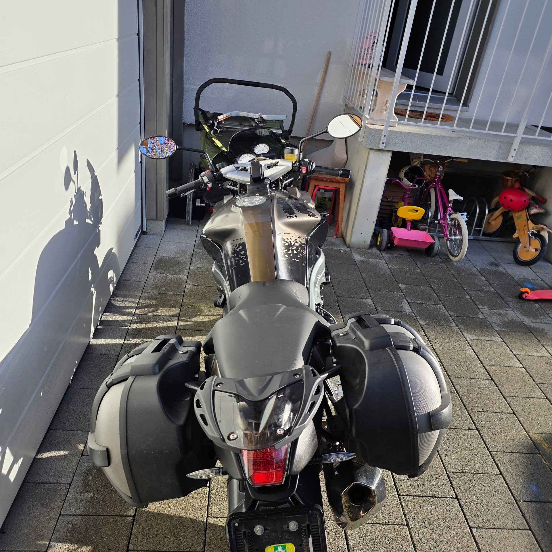 BMW K 1300 R CARBON EDITION-image-7