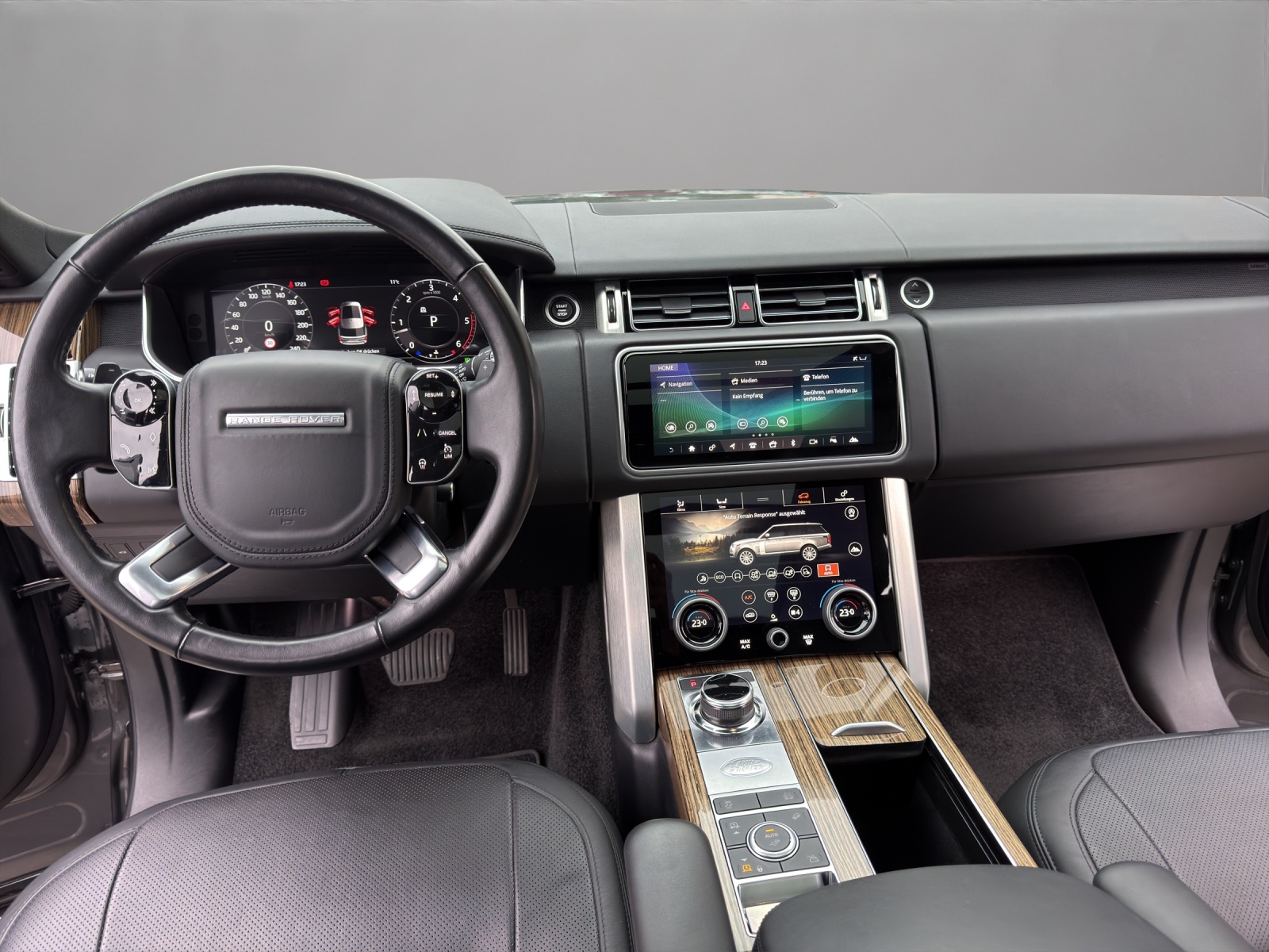 LAND ROVER Range Rover 4.4 SDV8 Vogue Automatic-image-13