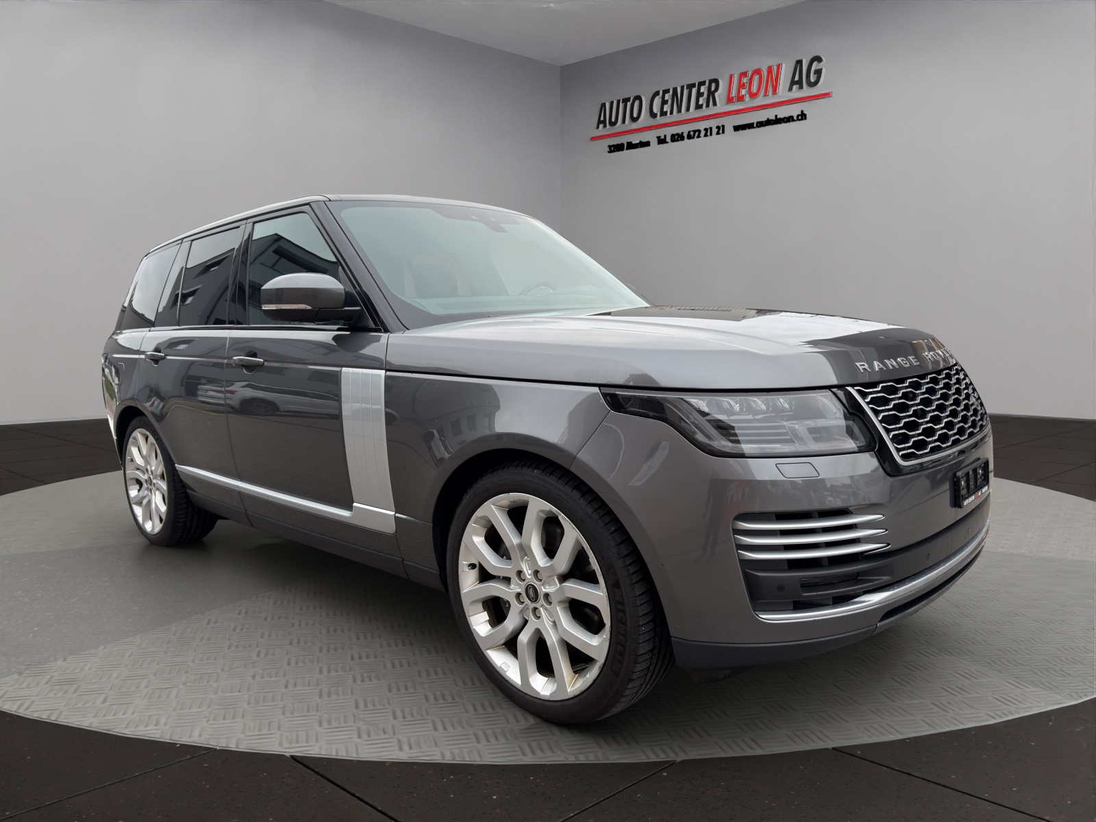 LAND ROVER Range Rover 4.4 SDV8 Vogue Automatic-image-7