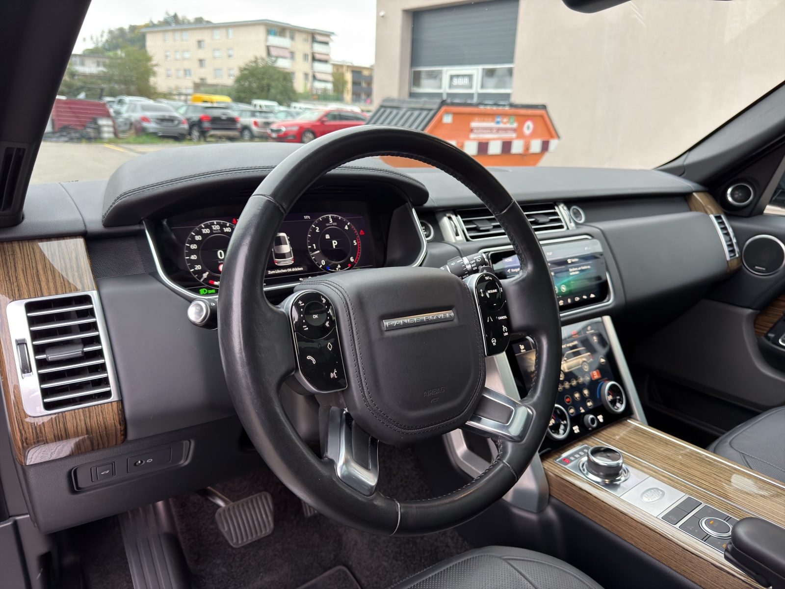 LAND ROVER Range Rover 4.4 SDV8 Vogue Automatic-image-30