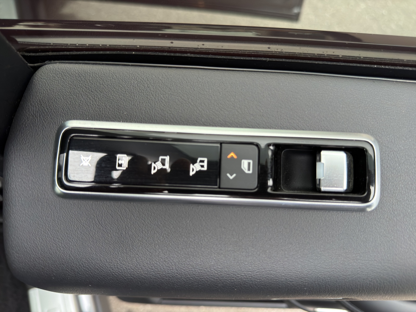 LAND ROVER Range Rover 4.4 SDV8 Vogue Automatic-image-28