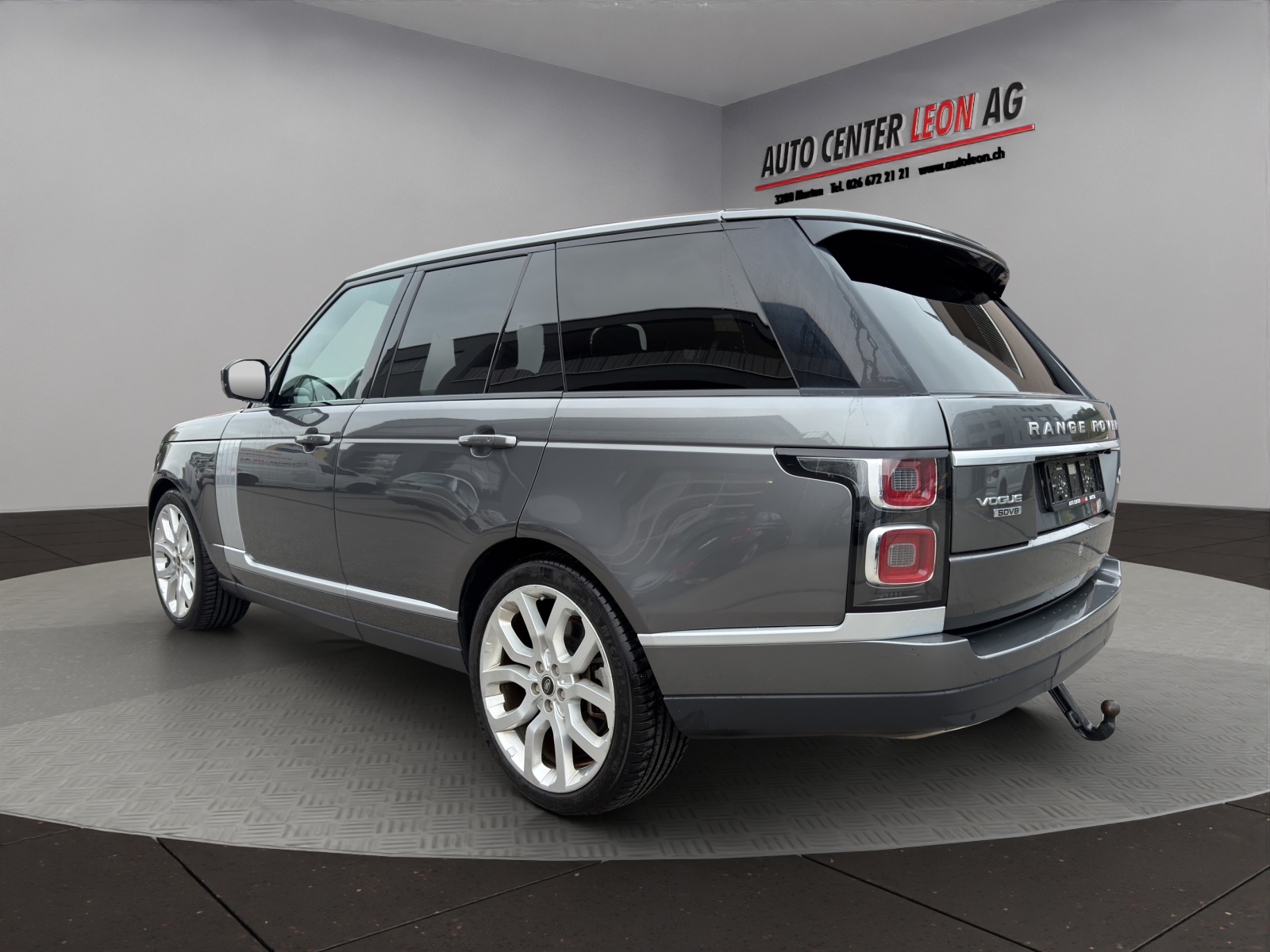 LAND ROVER Range Rover 4.4 SDV8 Vogue Automatic-showroom-element-3