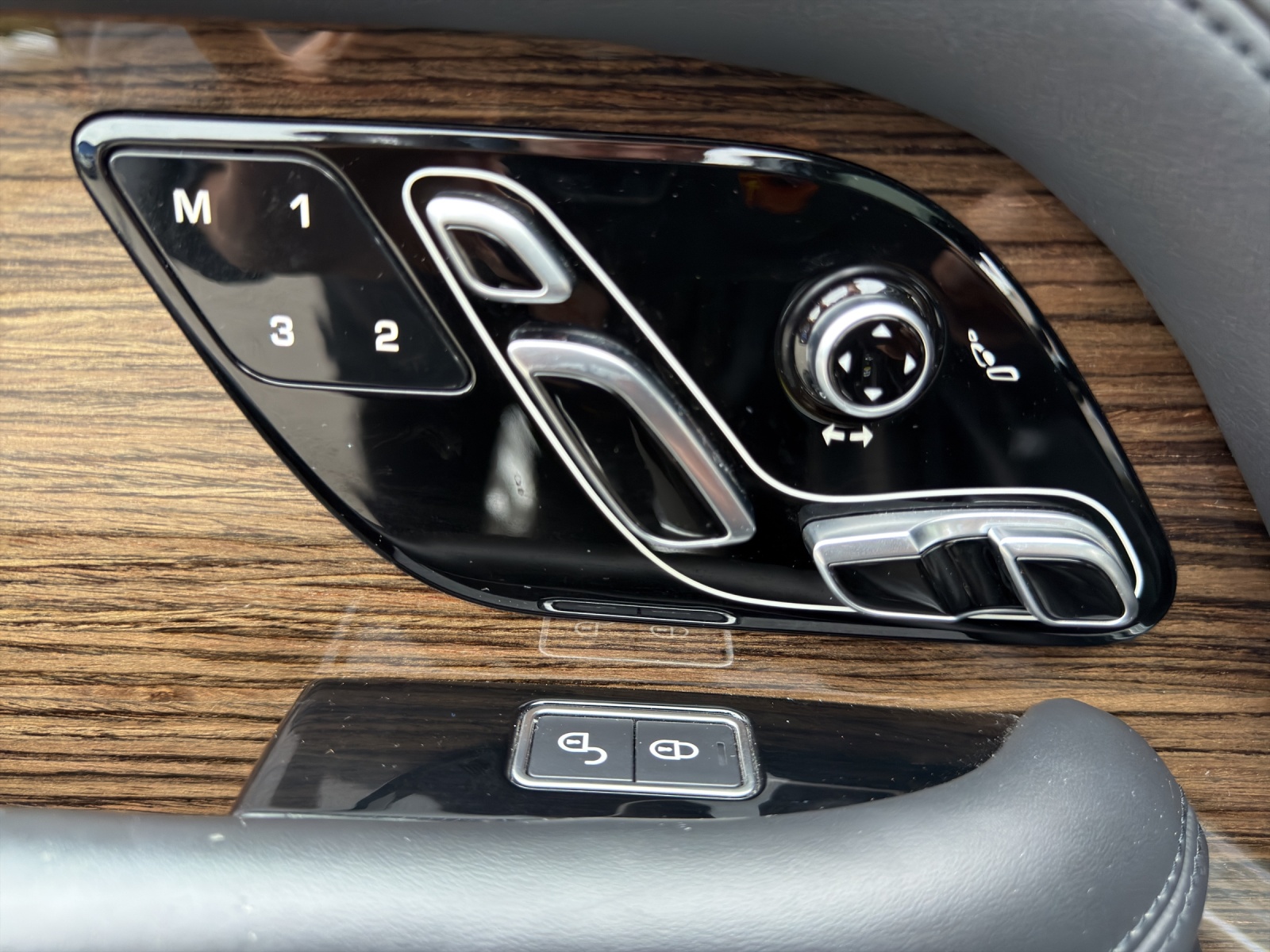 LAND ROVER Range Rover 4.4 SDV8 Vogue Automatic-image-26