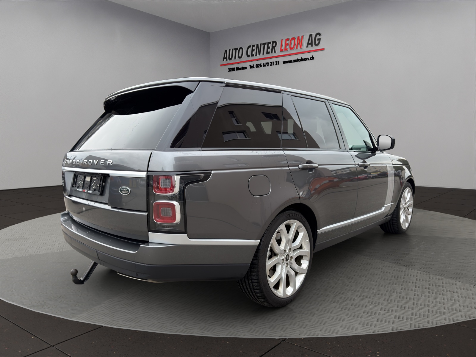 LAND ROVER Range Rover 4.4 SDV8 Vogue Automatic-image-5