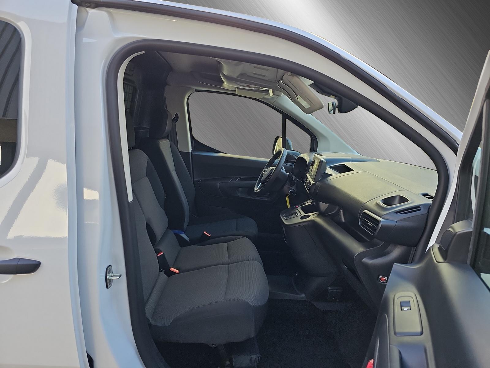 OPEL Combo-e Cargo 2.4 t Electric-image-14
