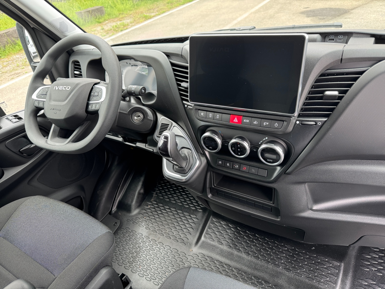 IVECO 35S16A8 Koffer/Hebebühne-image-11