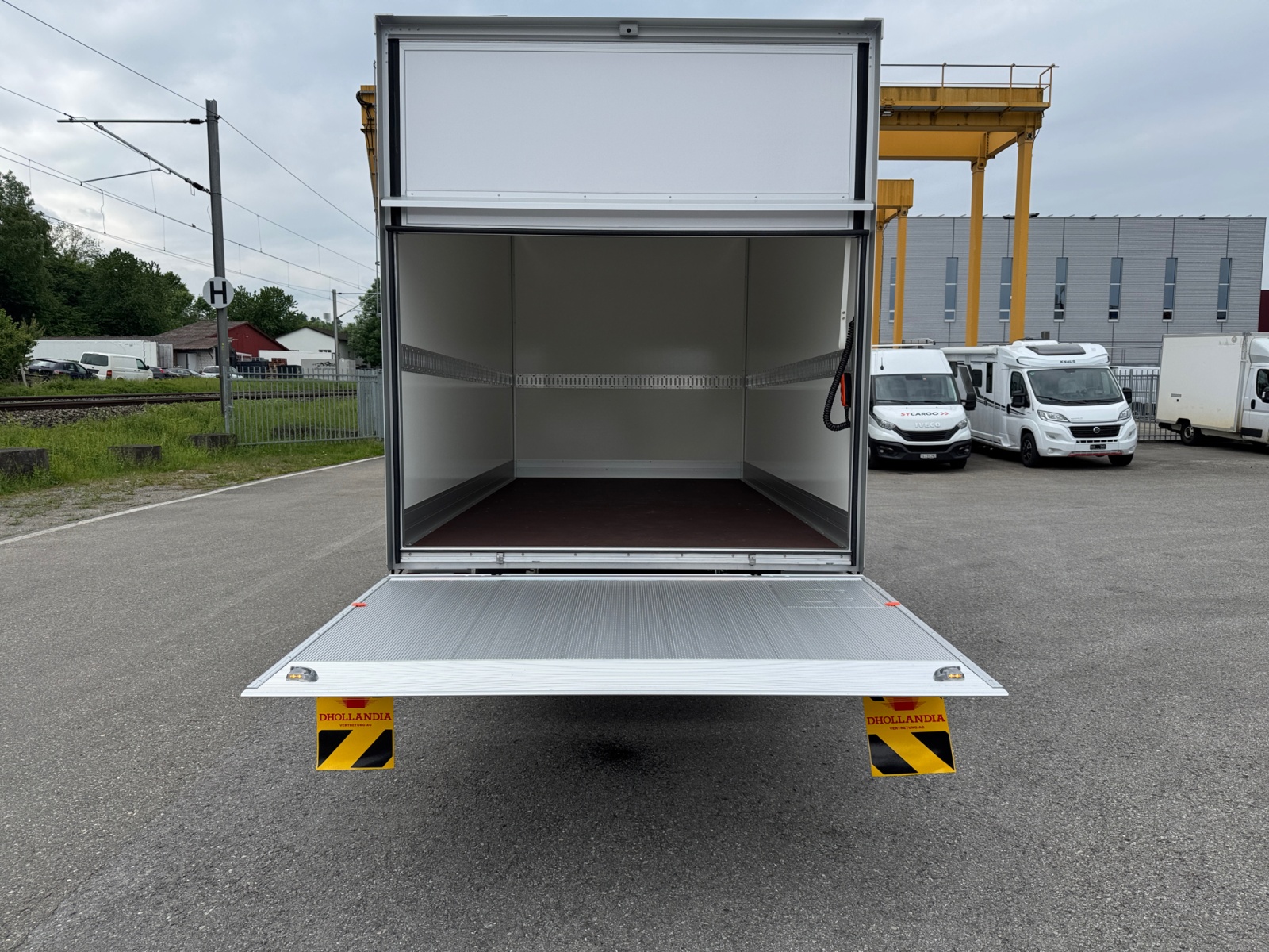 IVECO 35S16A8 Koffer/Hebebühne-image-12