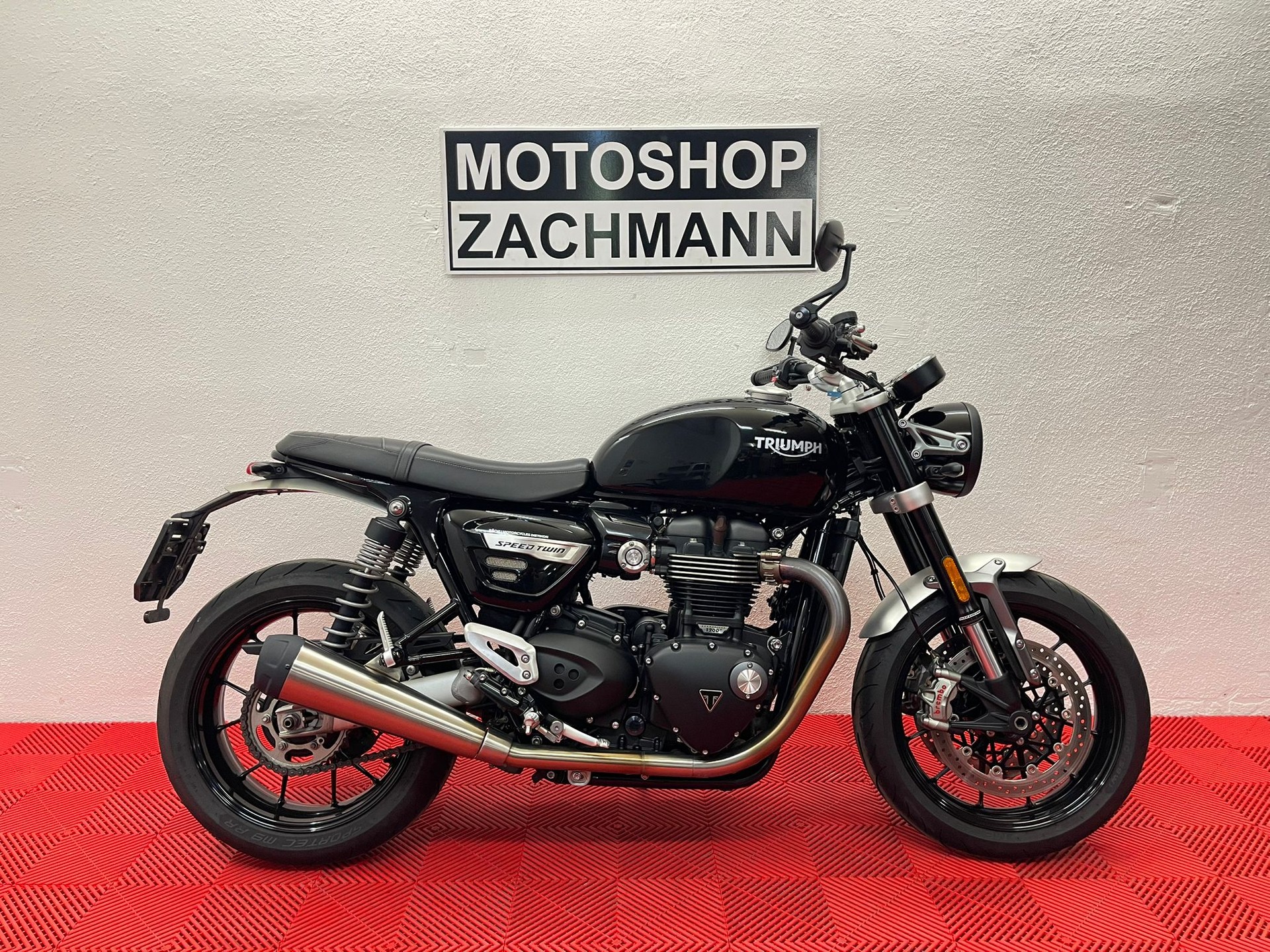 TRIUMPH Speed Twin 1200-image-0