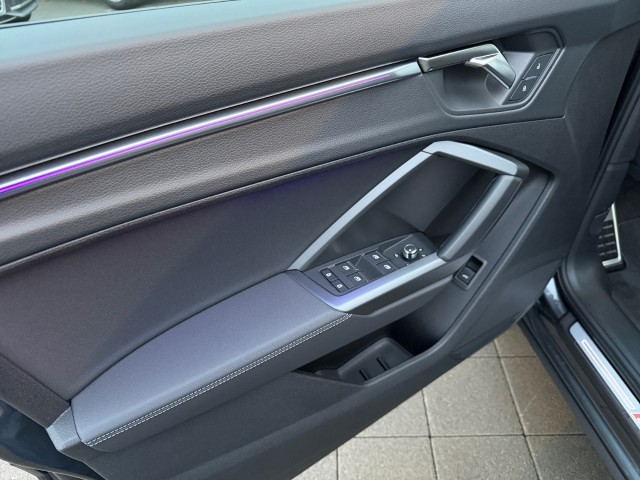 AUDI Q3 Sportback 35 TFSI S line Attraction S-tronic-image-10