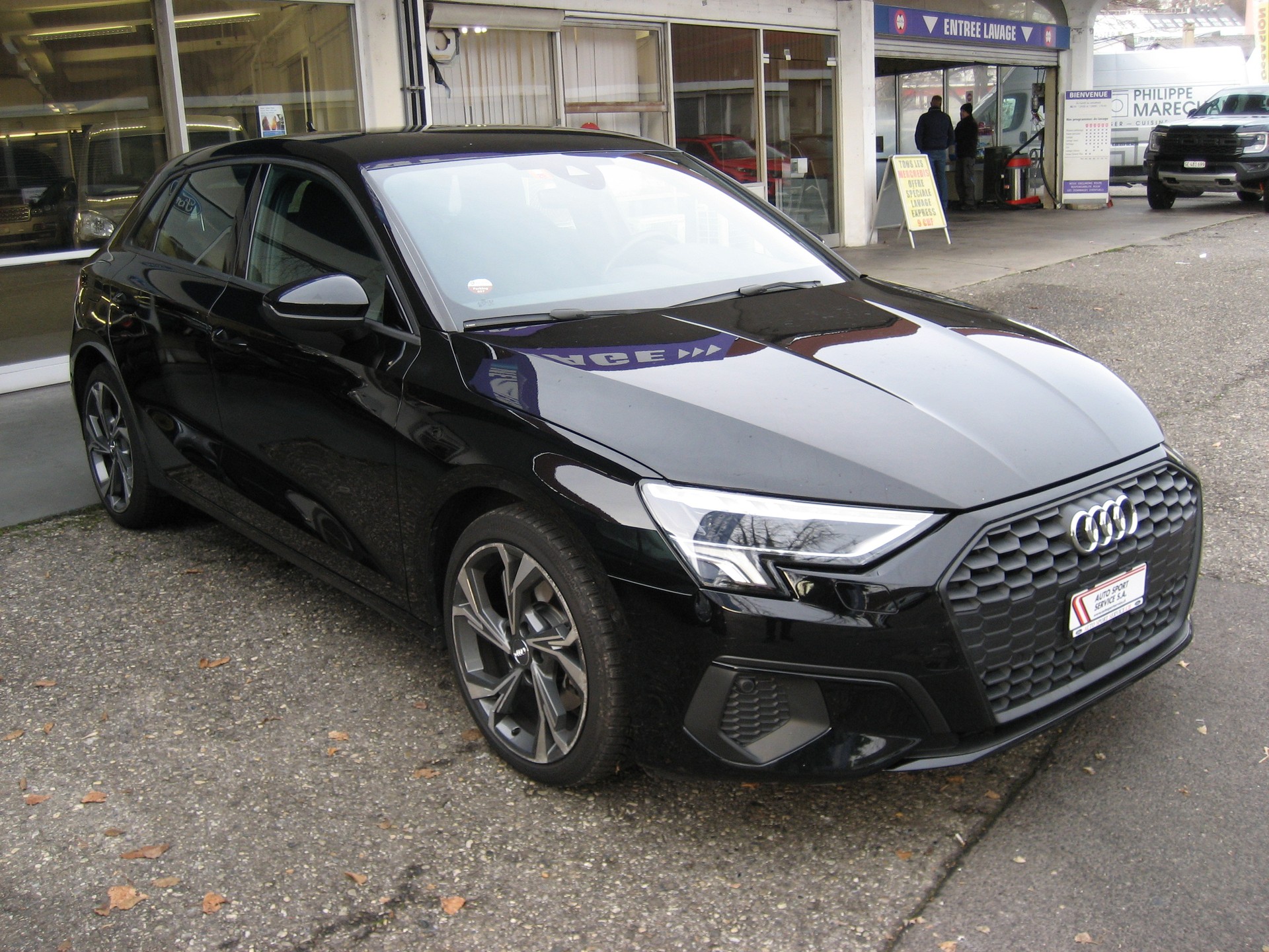 AUDI A3 Sportback 35 TFSI Attraction S-tronic-image-4
