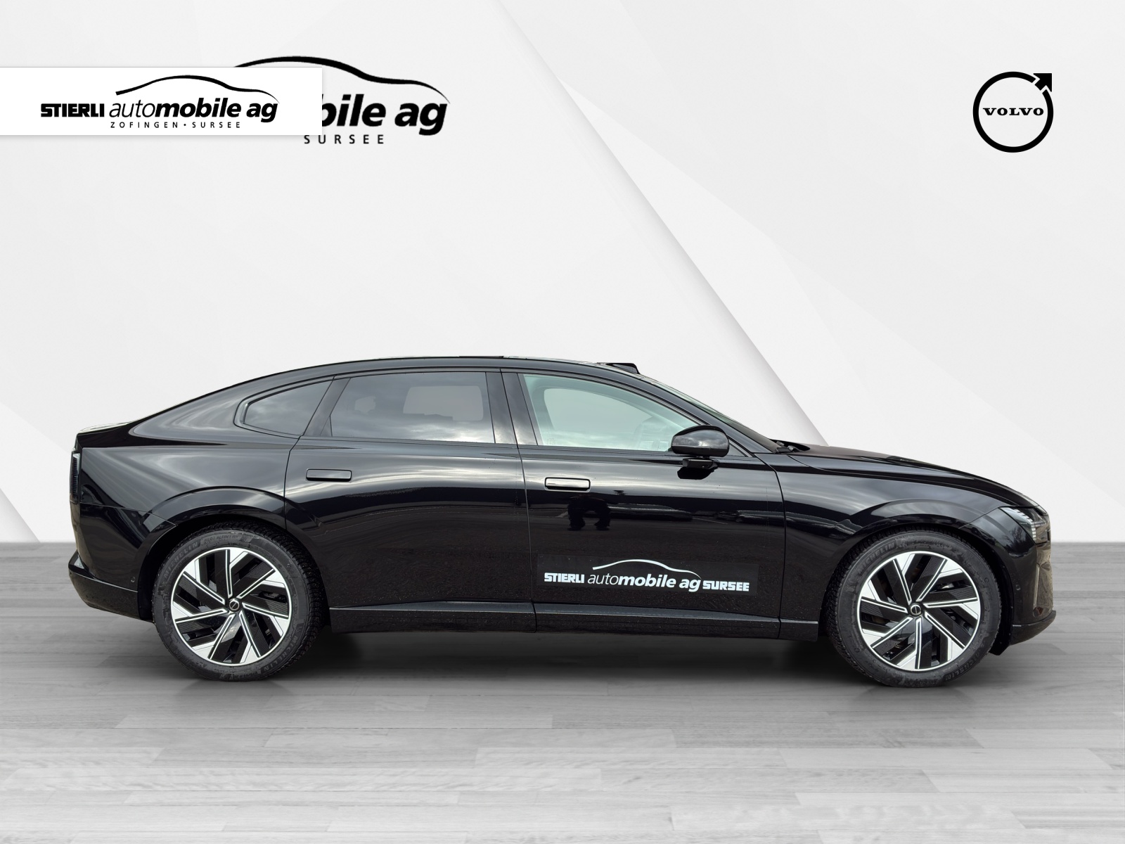 VOLVO ES90 Ultra-showroom-element-3