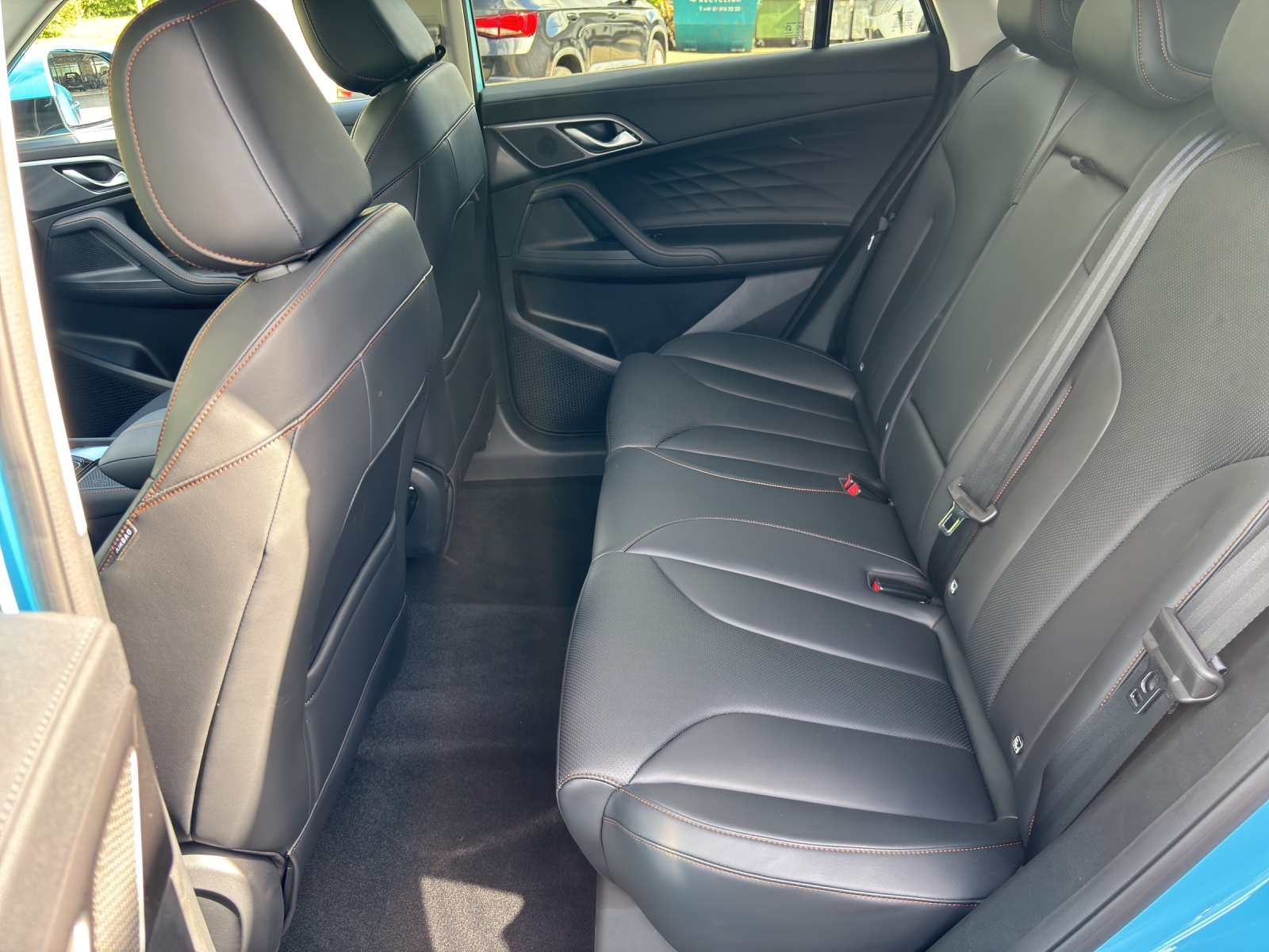 MG HS 1.5 Hybrid Luxury-image-4
