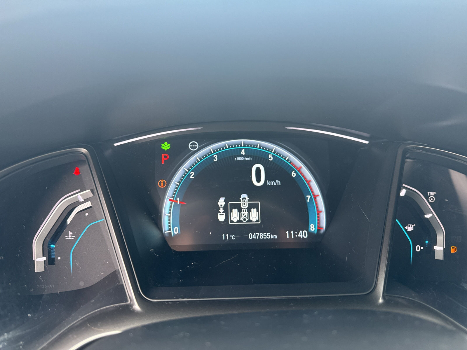 HONDA Civic 1.0 VTEC Turbo Elegance-image-13