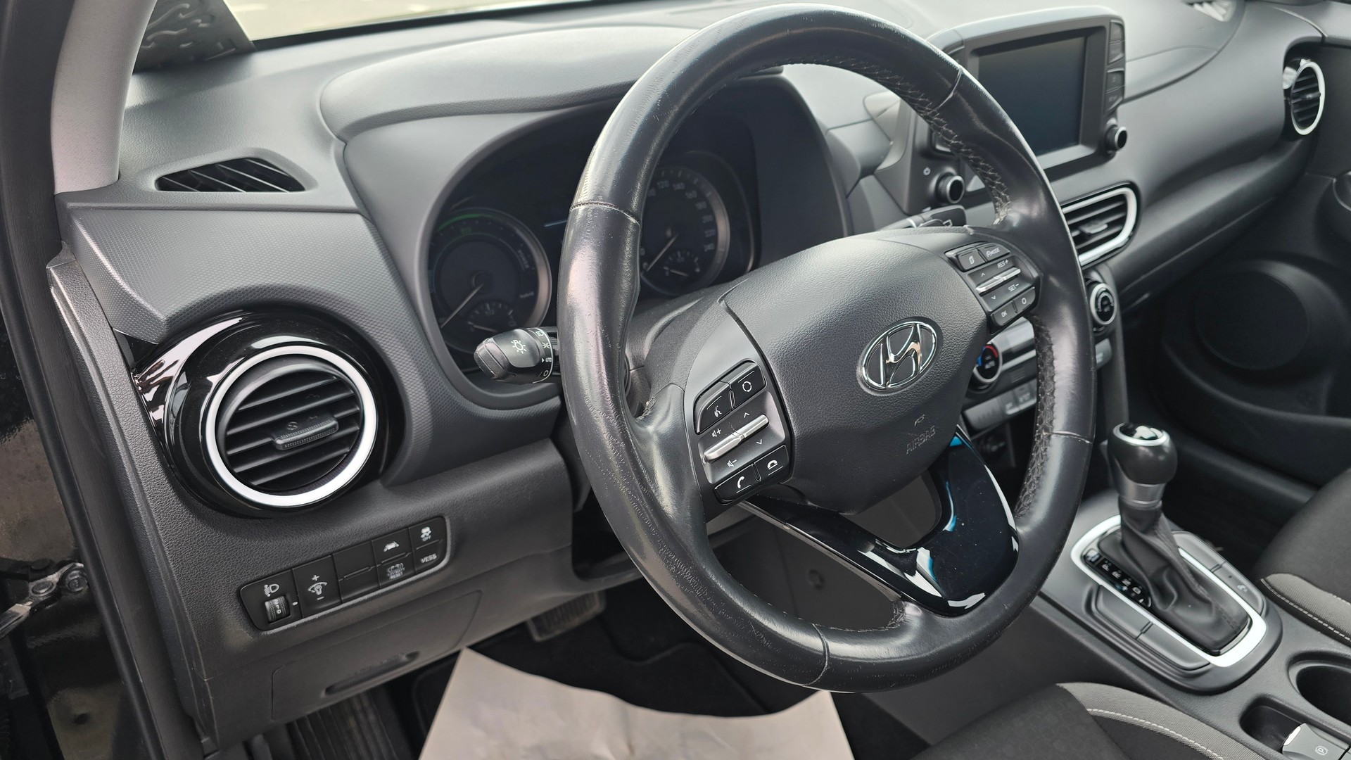 HYUNDAI Kona 1.6 GDi HEV Vertex DCT-image-9