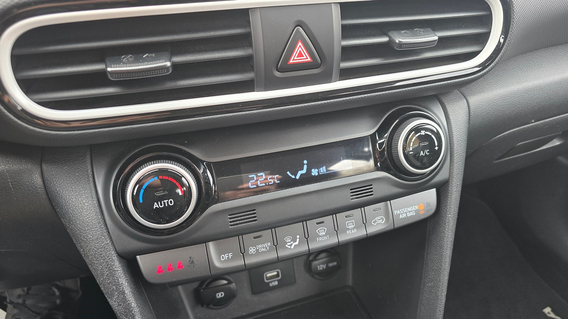 HYUNDAI Kona 1.6 GDi HEV Vertex DCT-image-18