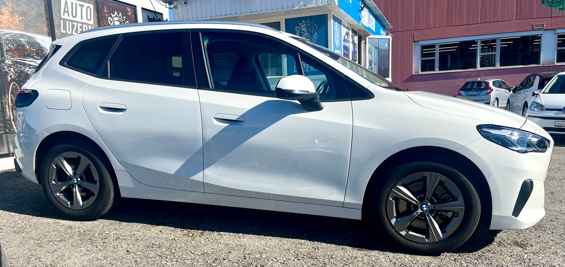 BMW 223d Active Tourer xDrive DKG**AHK 1500 Kg**-showroom-element-3