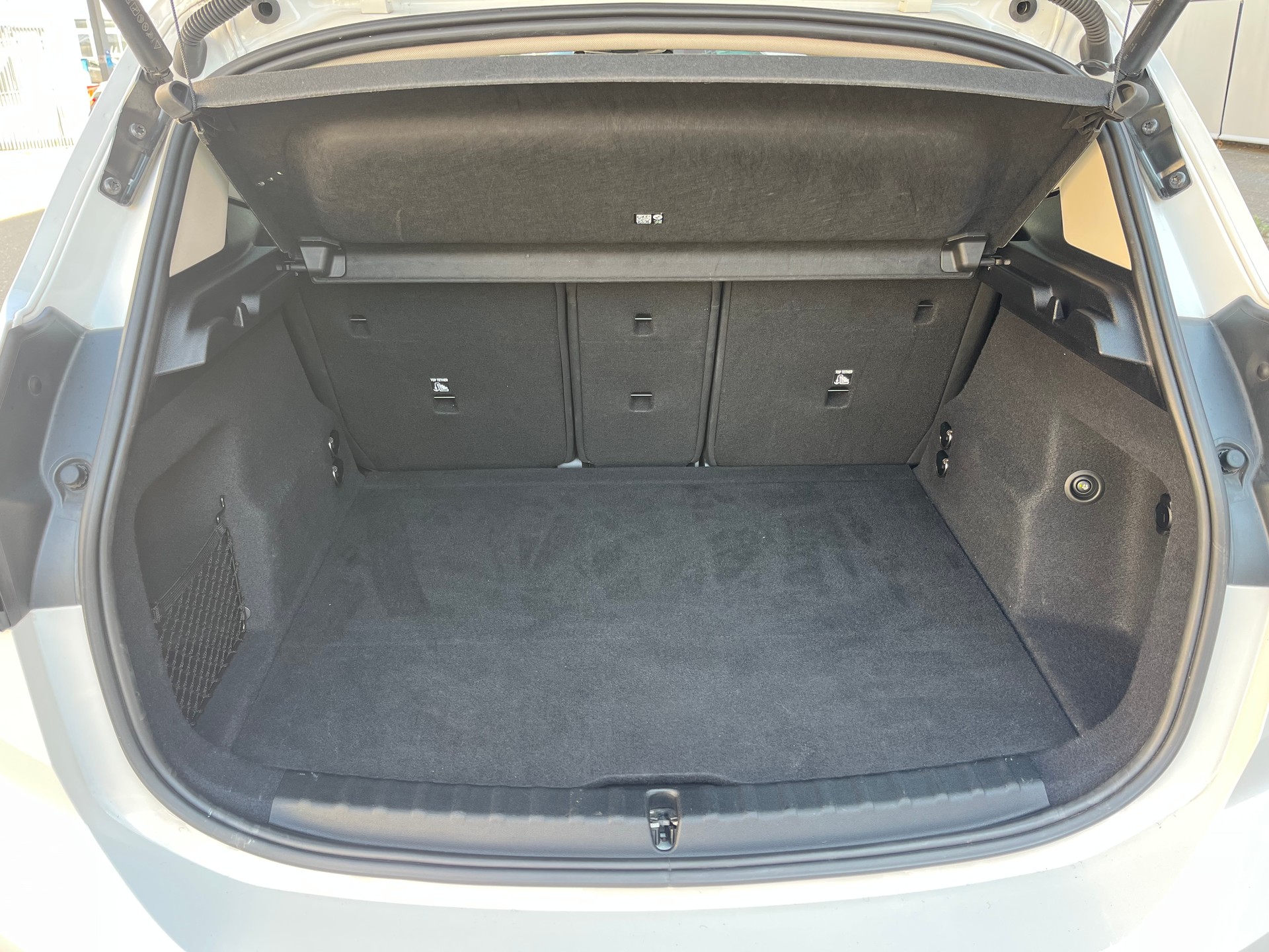 BMW 223d Active Tourer xDrive DKG**AHK 1500 Kg**-image-6