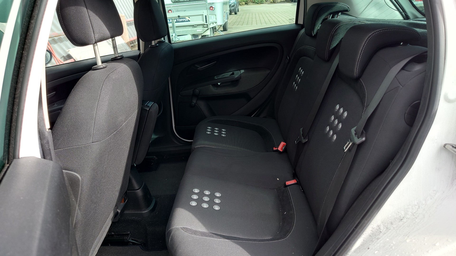 FIAT Punto 1.4 16V Turbo Sport-image-15