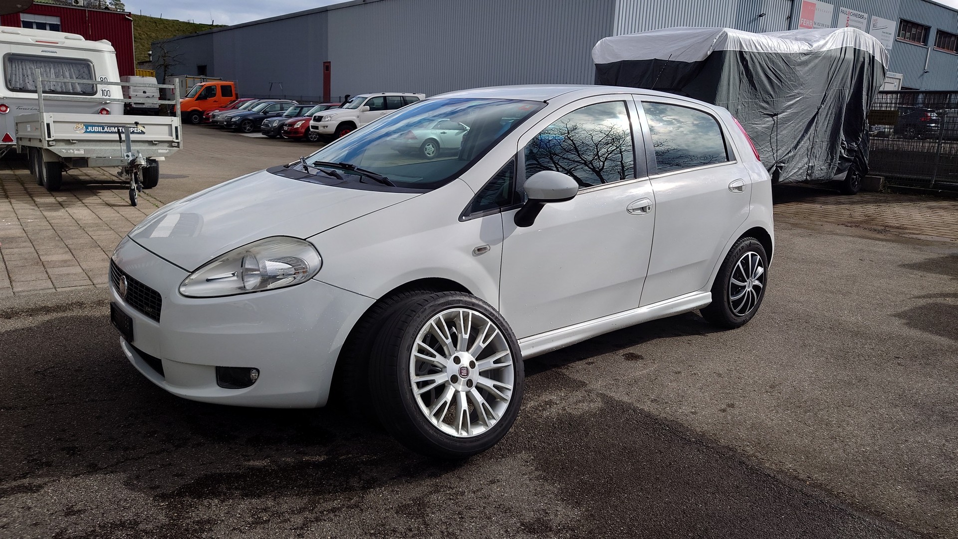 FIAT Punto 1.4 16V Turbo Sport-showroom-element-1