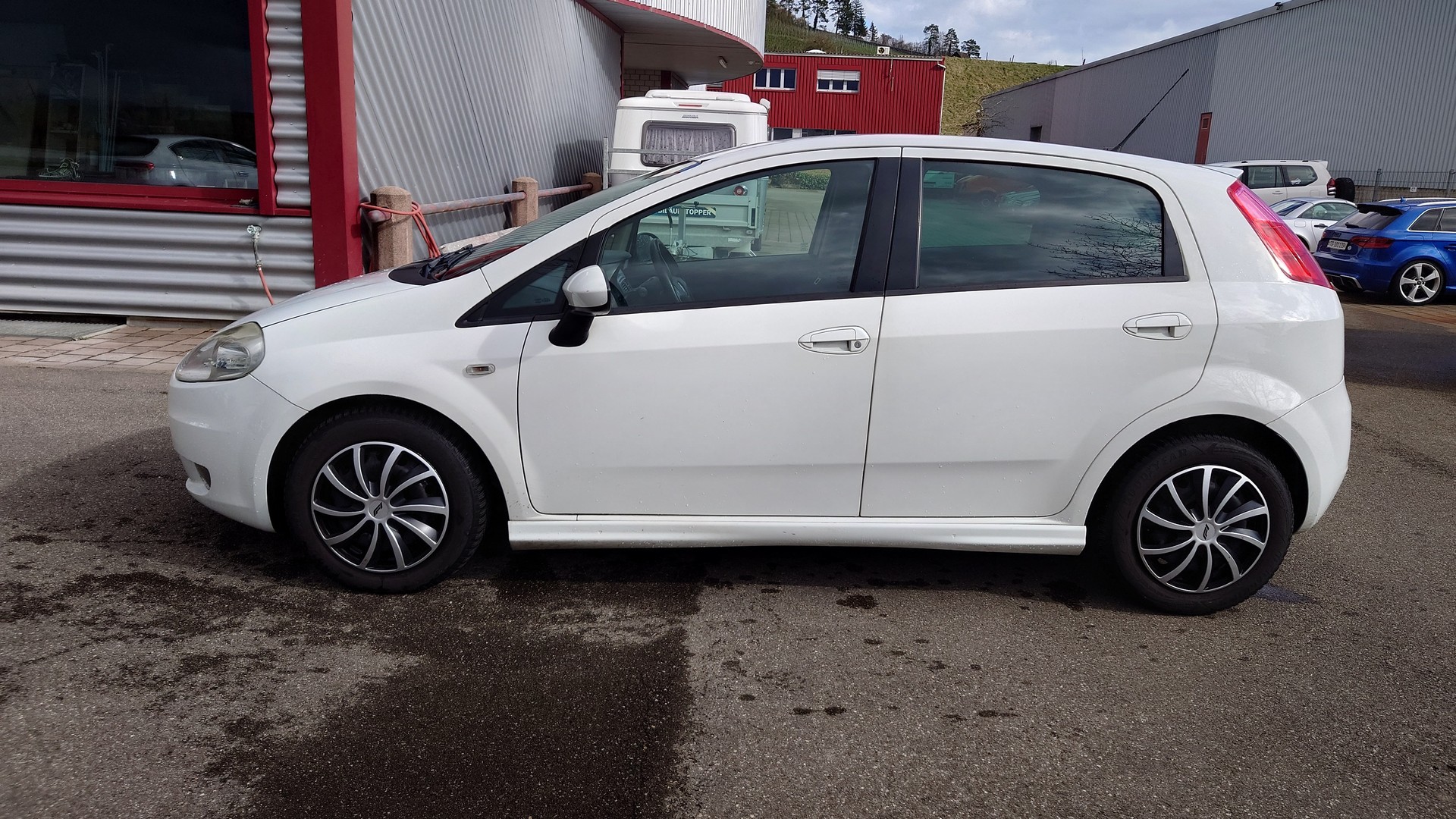 FIAT Punto 1.4 16V Turbo Sport-showroom-element-2