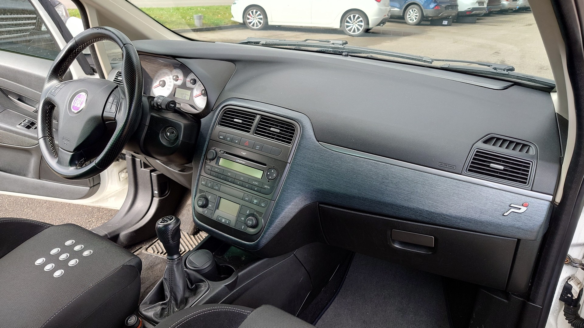 FIAT Punto 1.4 16V Turbo Sport-image-11