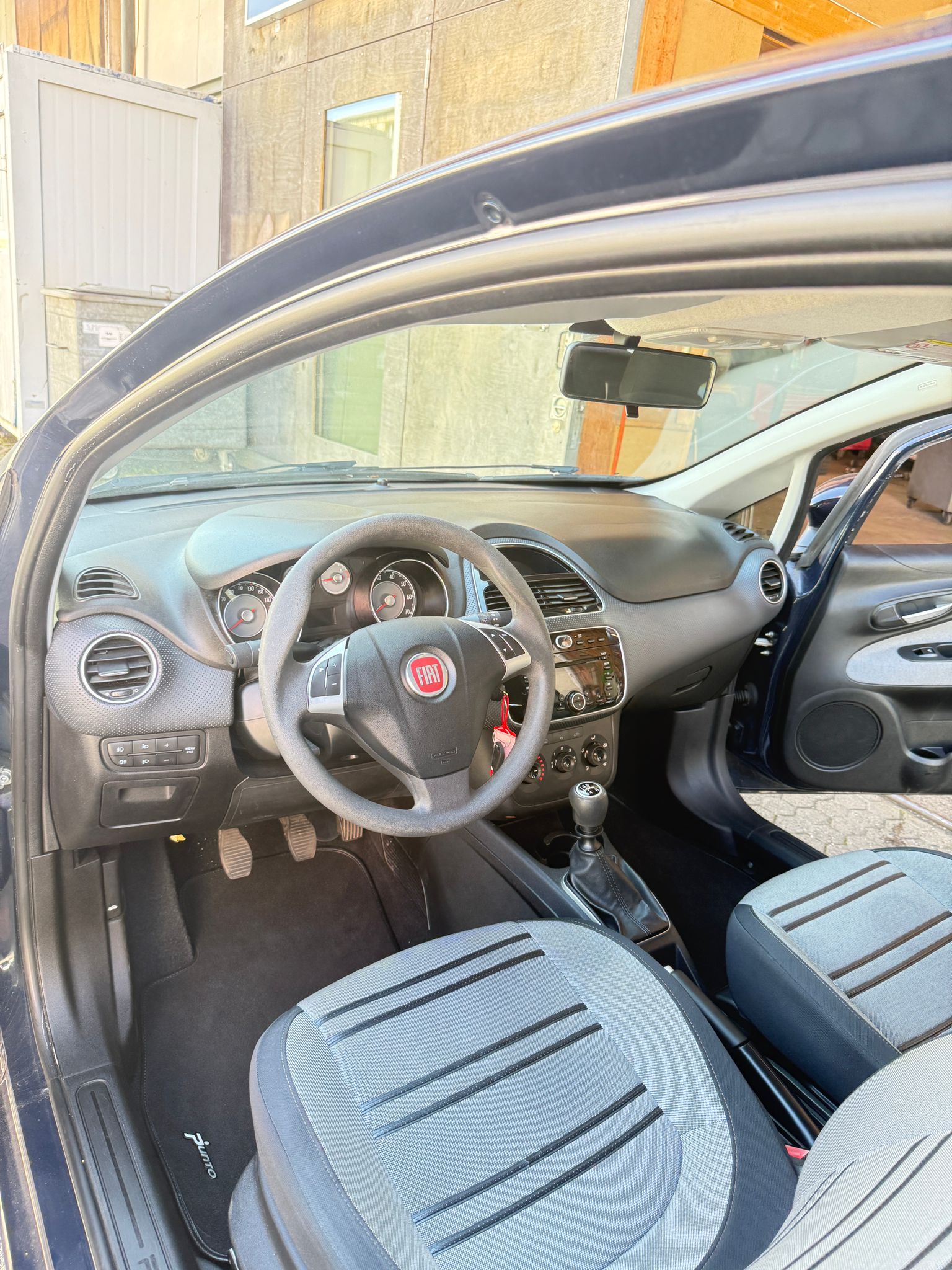 FIAT Punto Evo 1.4 Dynamic-image-12