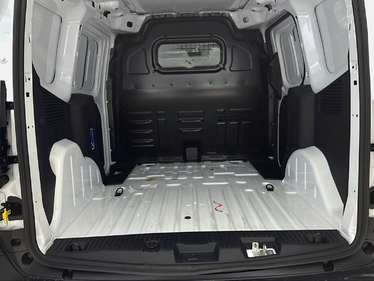FORD Transit Courier Van 1.0 EcoBoost Trend-image-17