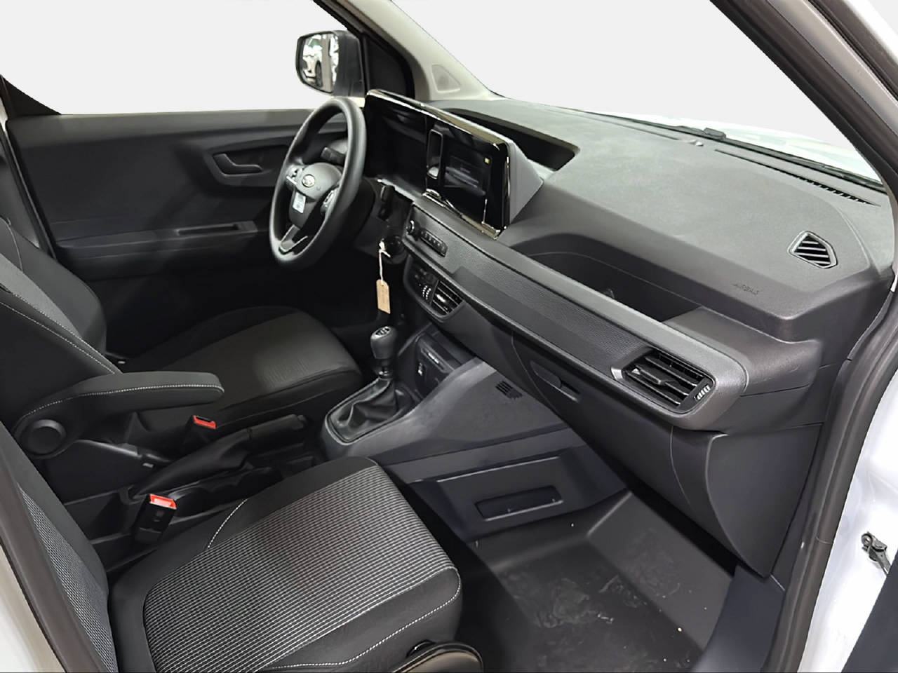 FORD Transit Courier Van 1.0 EcoBoost Trend-image-12