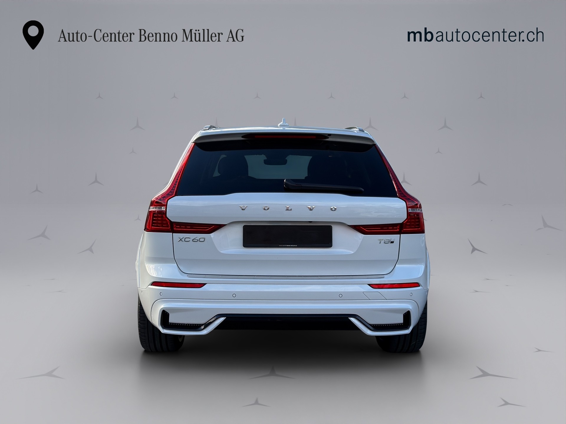 VOLVO XC60 2.0 T8 TE XCLUSIVE Ultra Dark eAWD-showroom-element-3