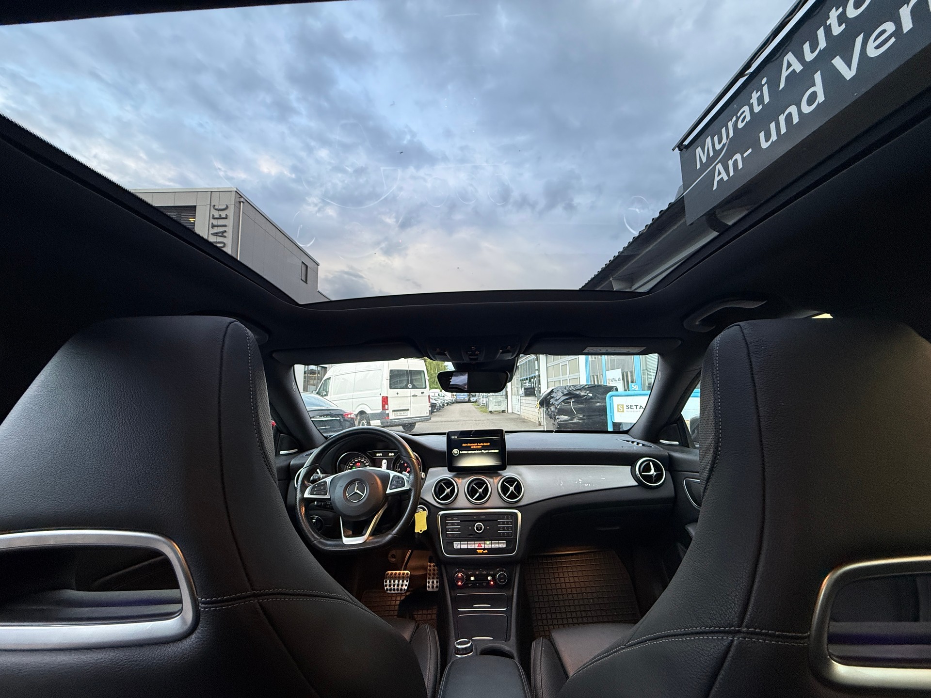 MERCEDES-BENZ CLA Shooting Br 200 d Swiss Star AMG Line 4M-image-8