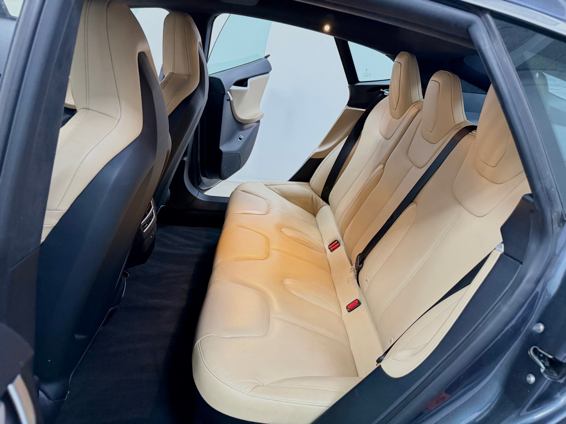 TESLA Model S 90 D Facelift Free Supercharger-image-10
