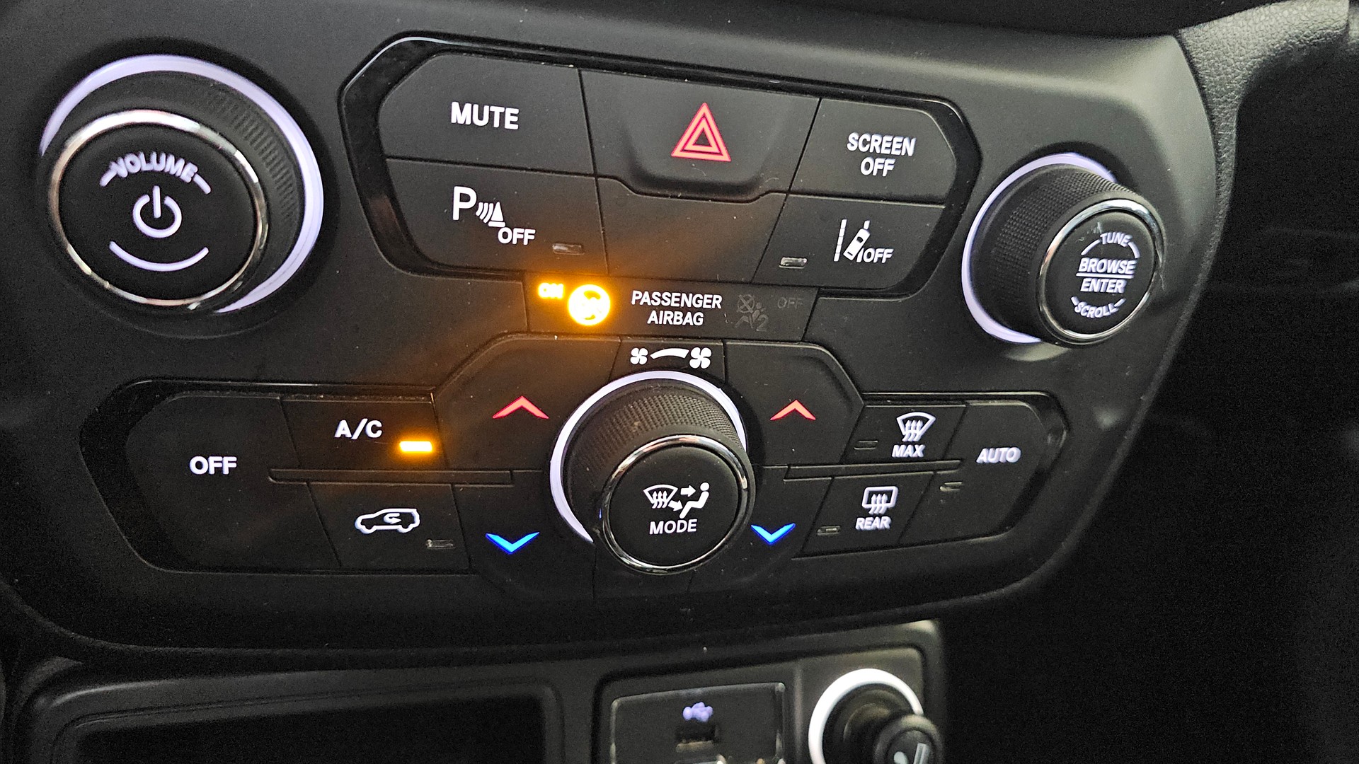 JEEP Renegade 1.0 Turbo Night Eagle-image-9