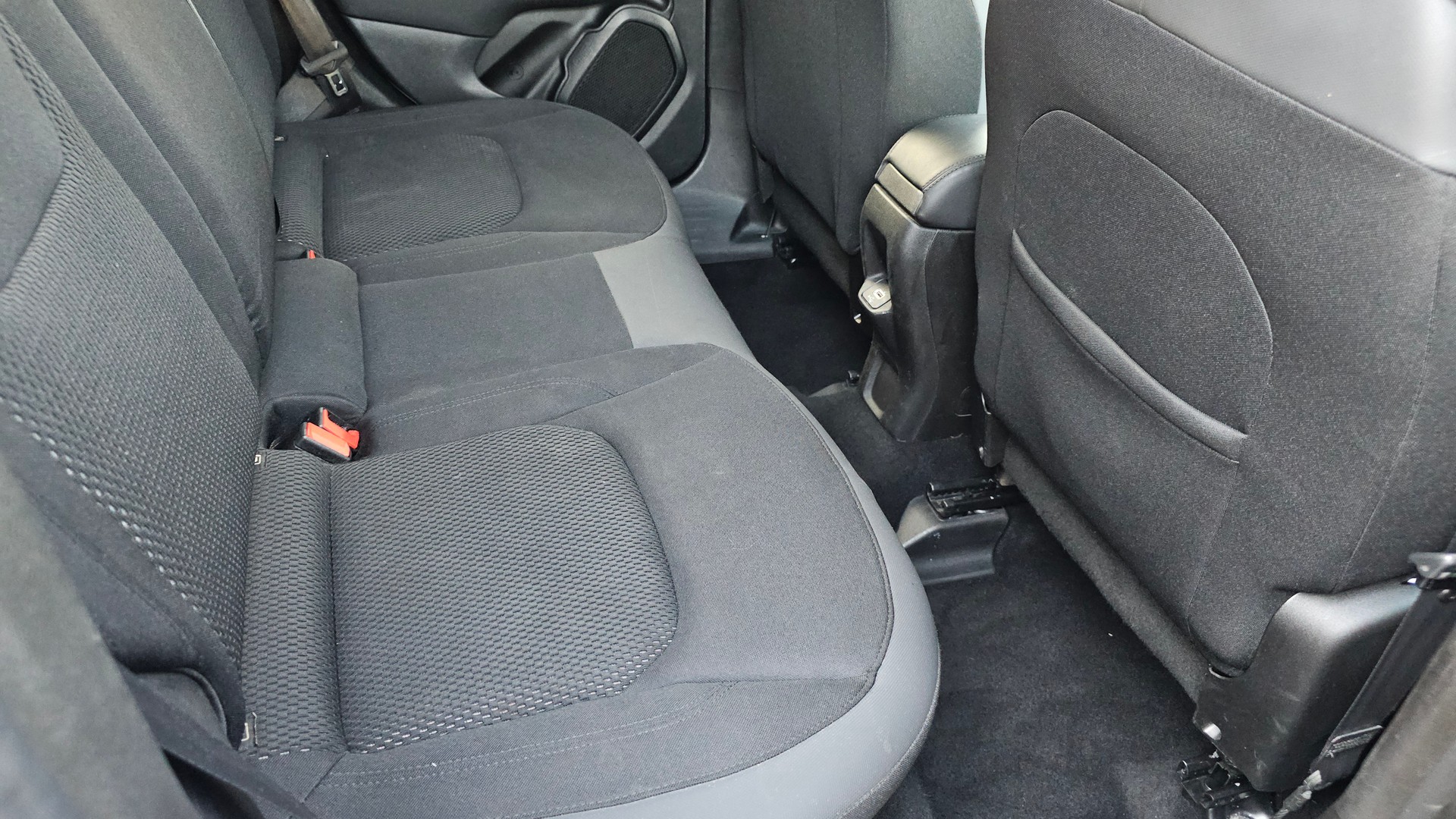 JEEP Renegade 1.0 Turbo Night Eagle-image-8