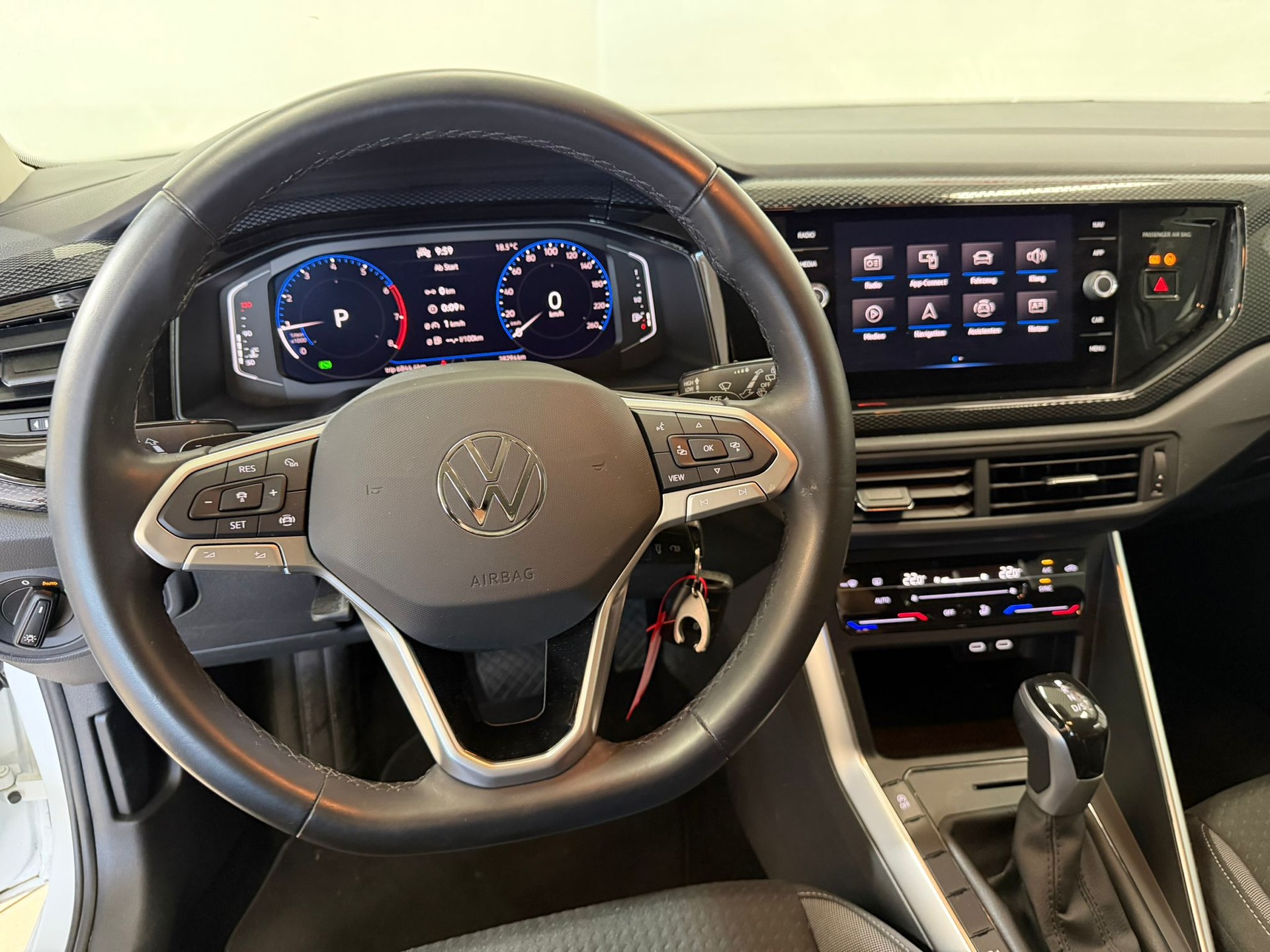 VW Polo 1.0 TSI Life DSG-image-7