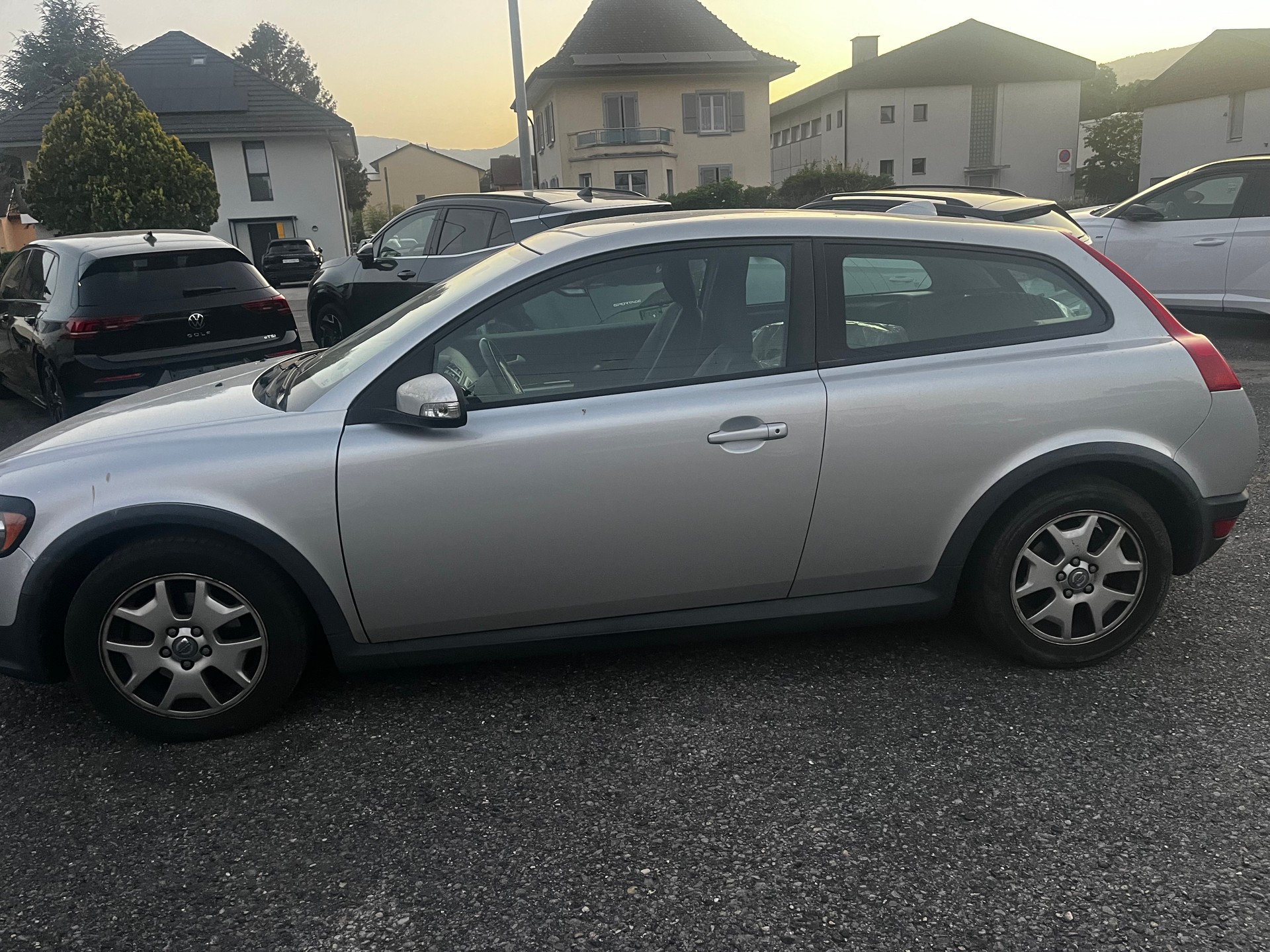 VOLVO C30 2.0D-image-3