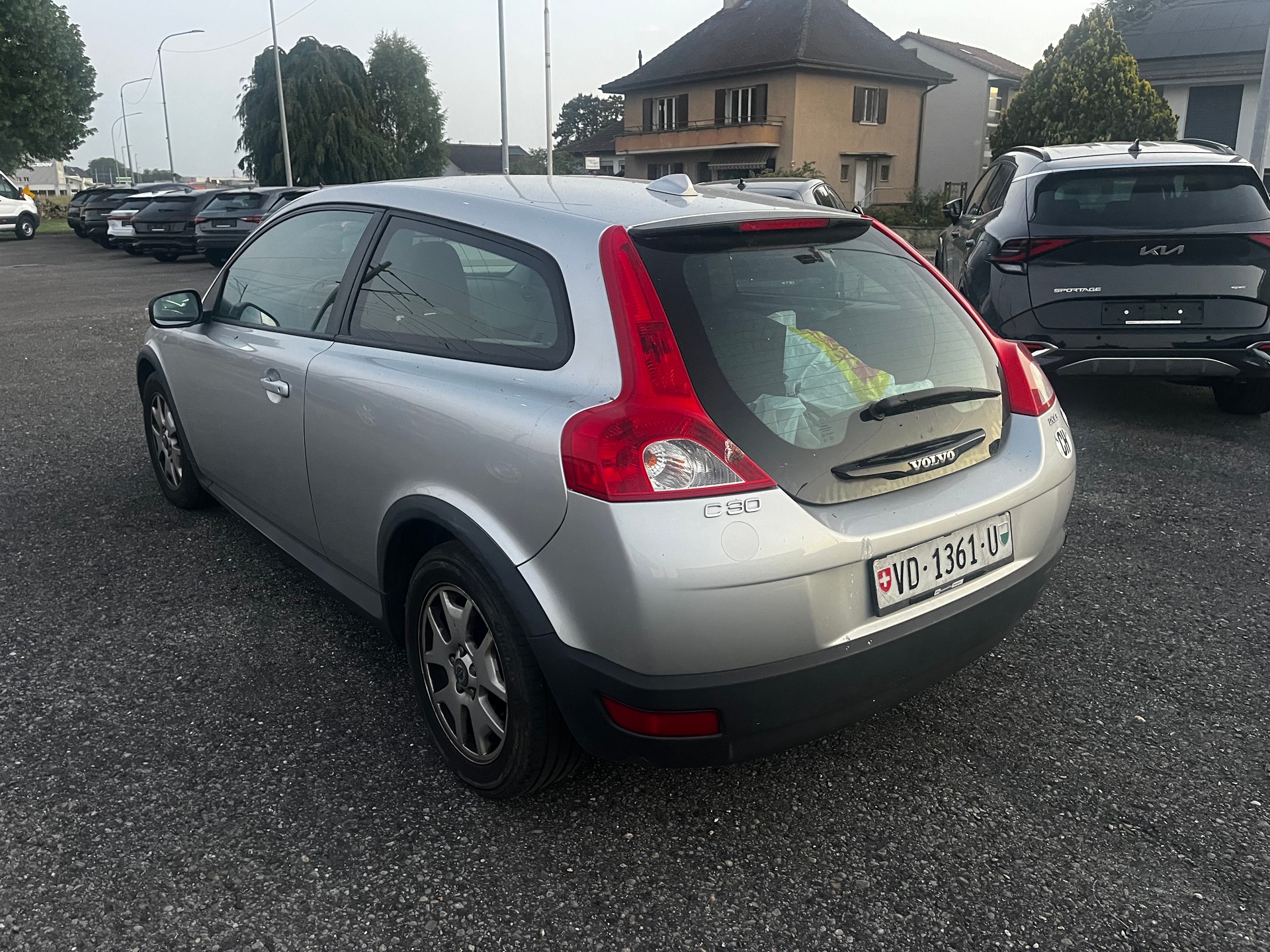 VOLVO C30 2.0D-image-5