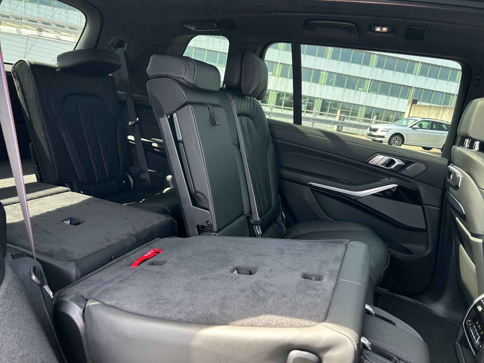 BMW X7 40d xDrive SAG-image-16