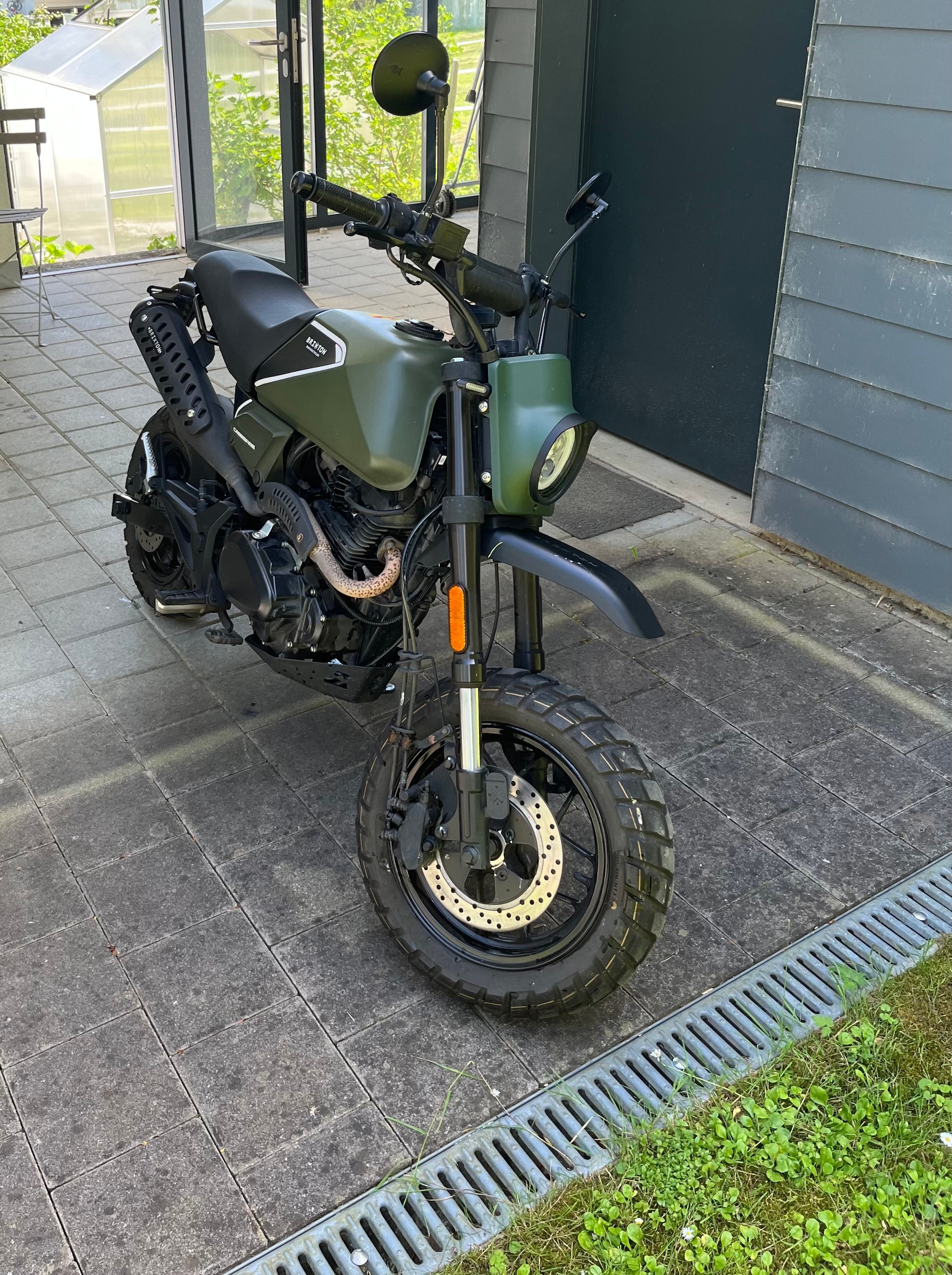 BRIXTON Crossfire 125 XS CBS-image-0