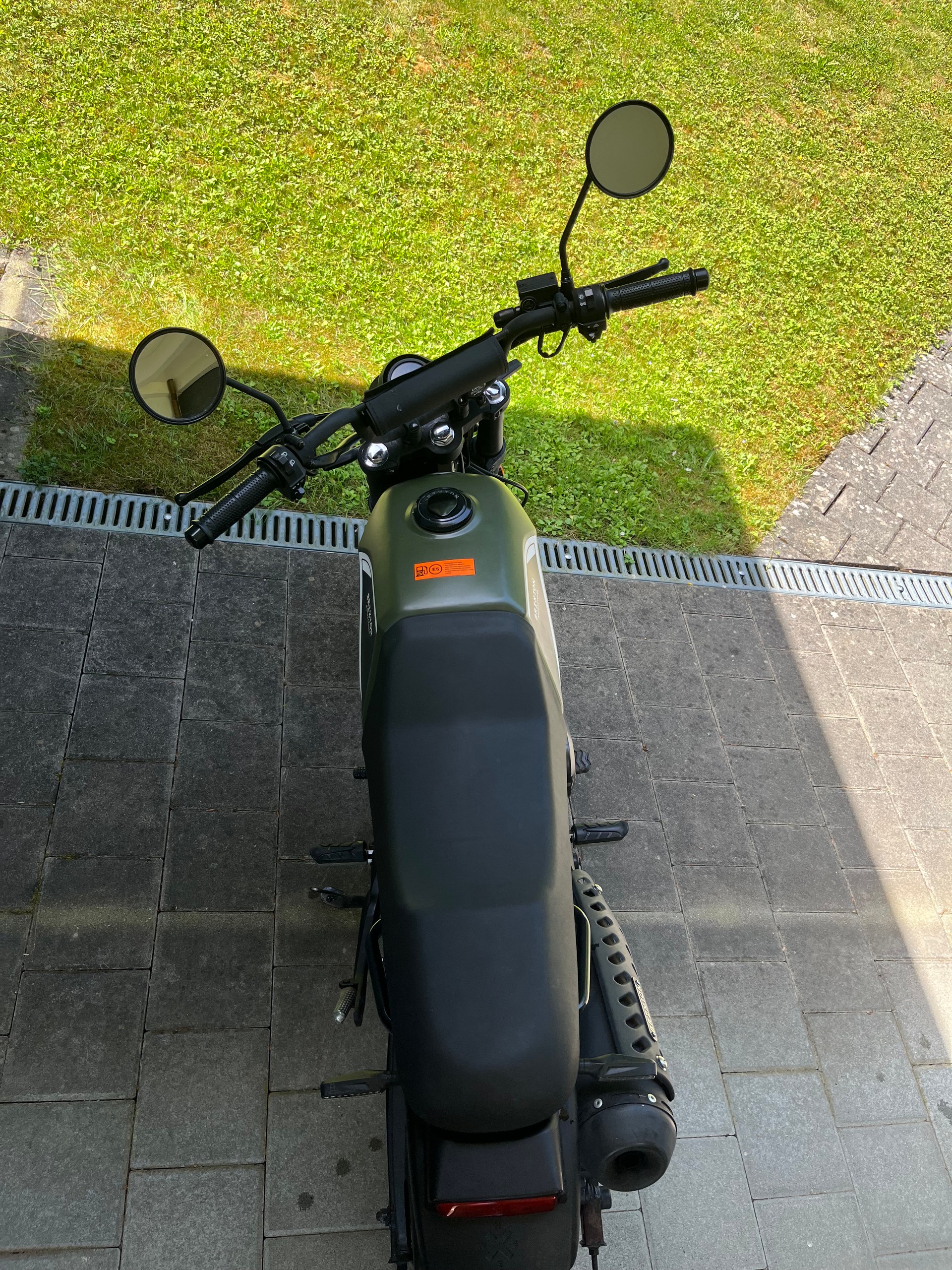 BRIXTON Crossfire 125 XS CBS-image-8