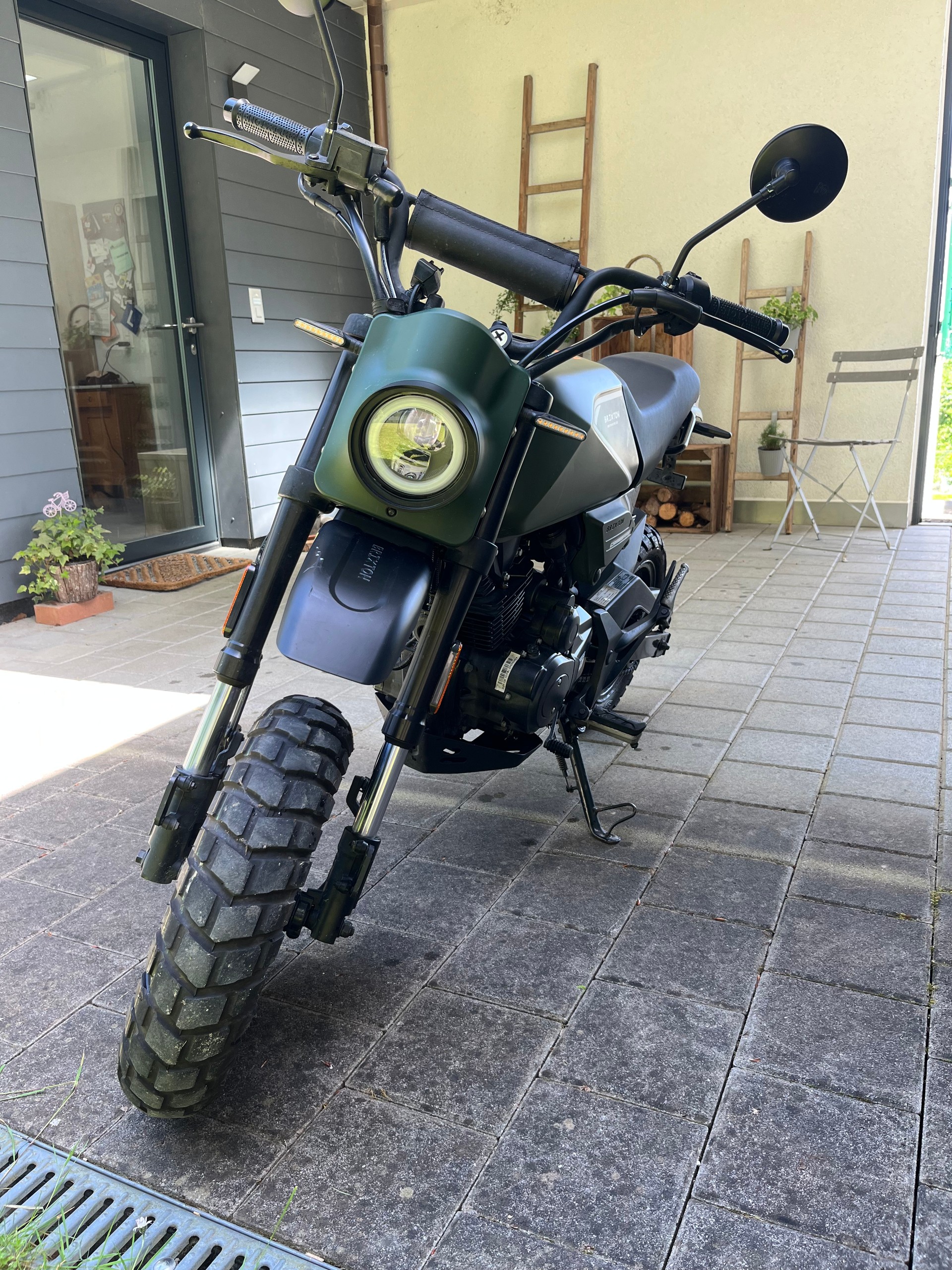 BRIXTON Crossfire 125 XS CBS-image-7