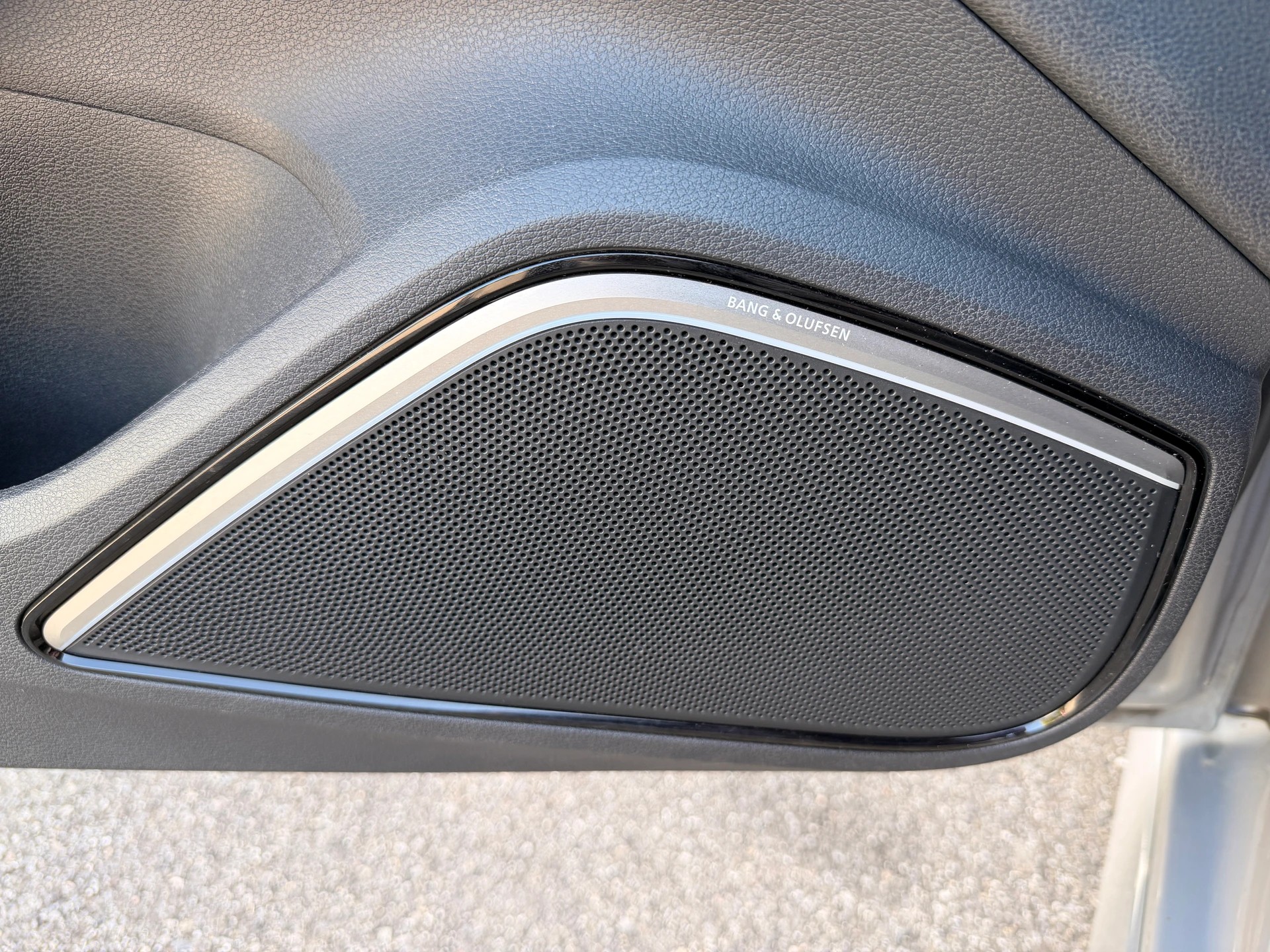 AUDI RS3 Sportback 2.5 TSI quattro S-tronic-image-11