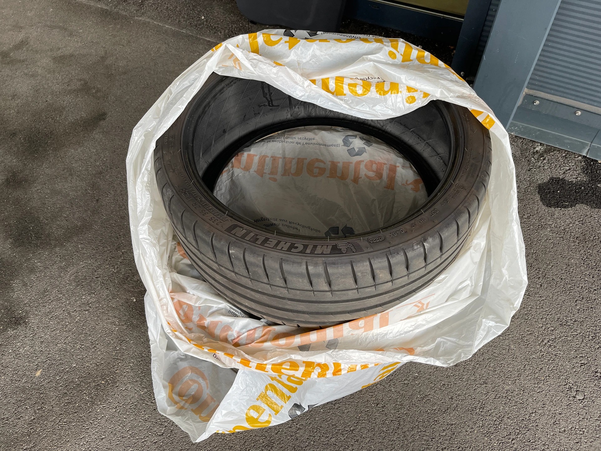 AUDI RS3 Sportback 2.5 TSI quattro S-tronic-image-15