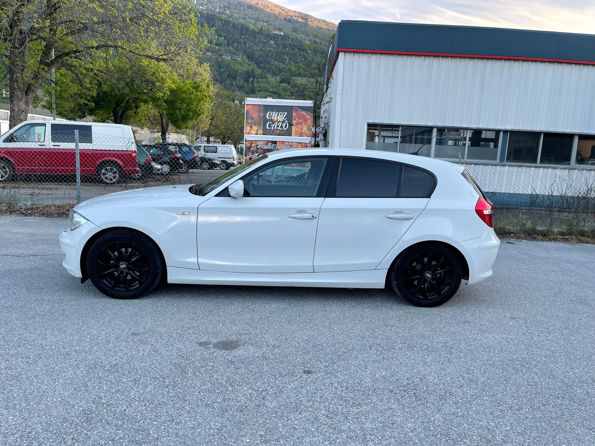 BMW 116i Dynamic Edition-image-27