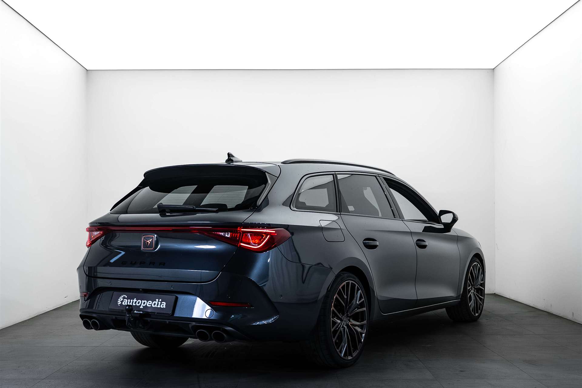 CUPRA LEON ST 2.0 TSI VZ DSG 4Drive 310PS-showroom-element-2